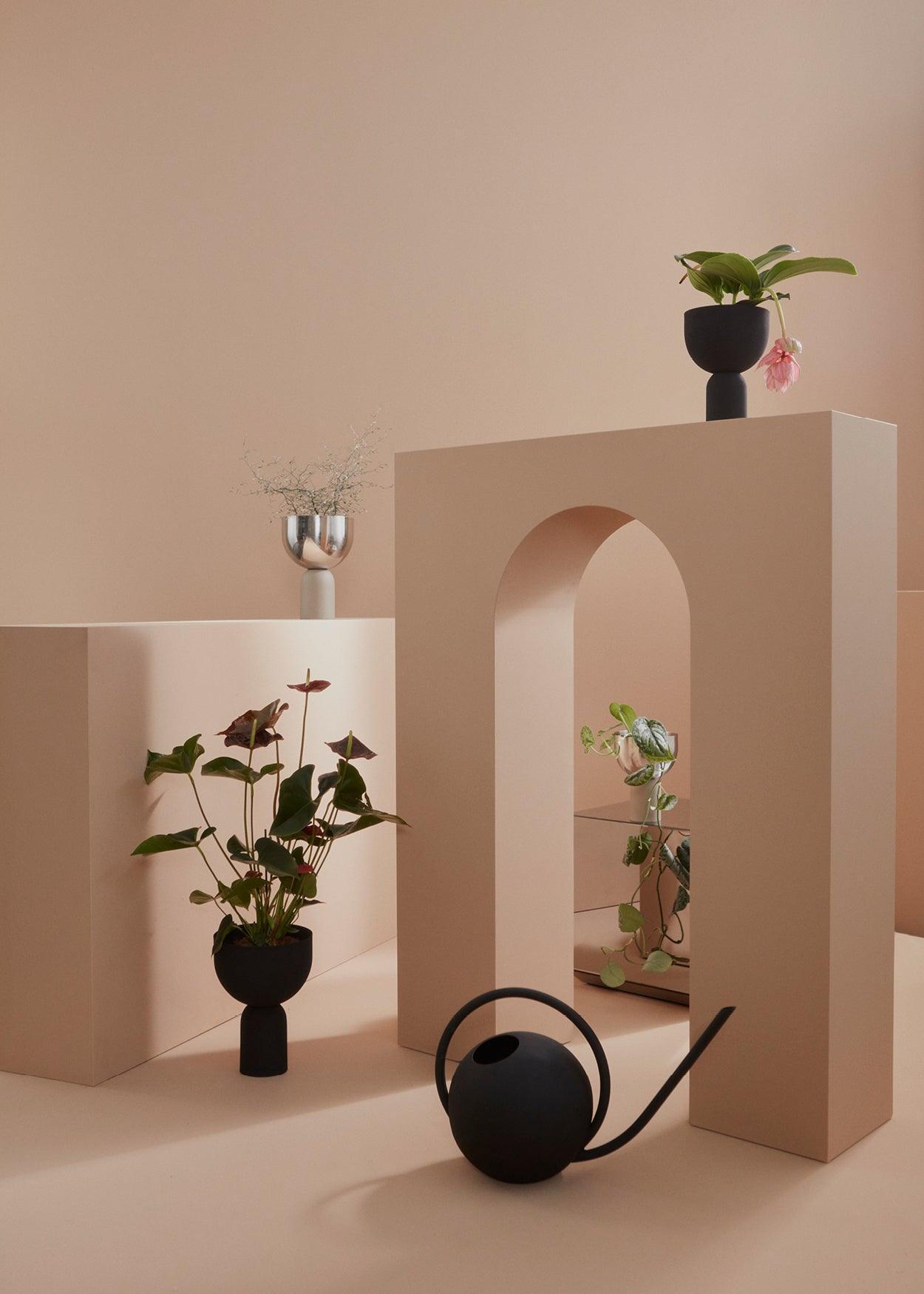 Doniczka TORUS czarny AYTM Eye on Design