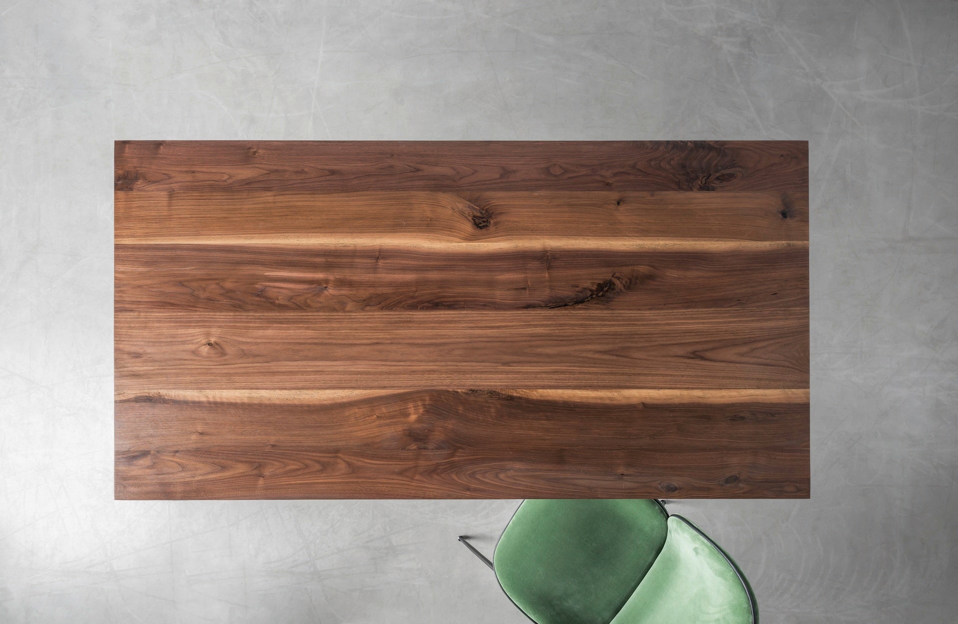 VICTORIA Walnut Wood Table