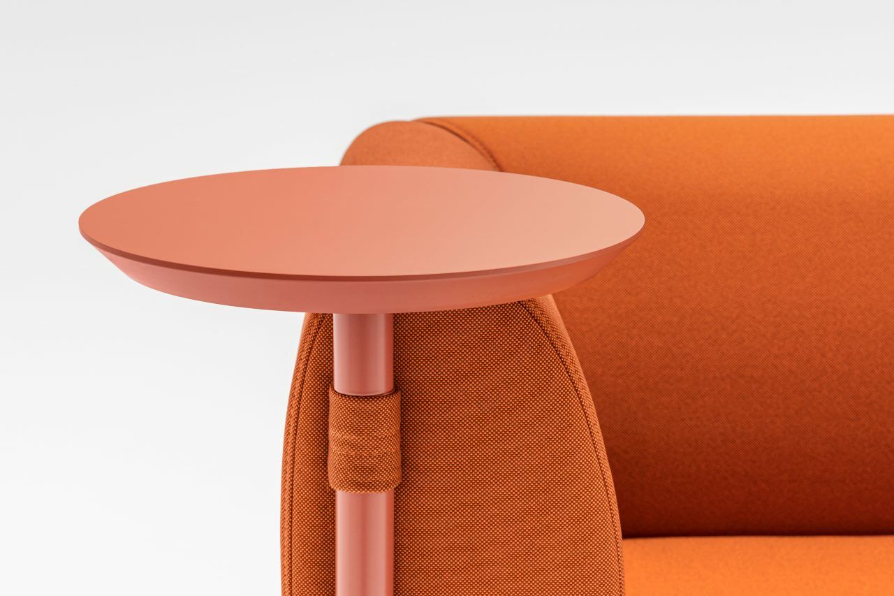 3-Sitzer-Sofa niedrig gepolsterte Stelzen