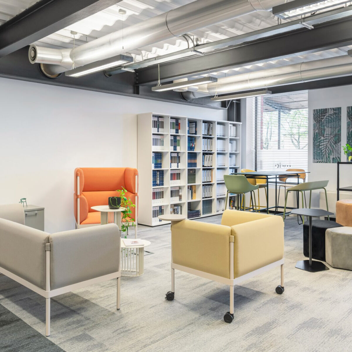 BAZALTO metalen salontafel