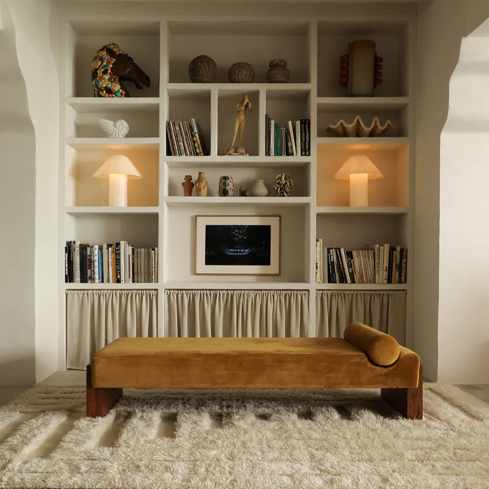 Liege V aus senfgelbem Samt