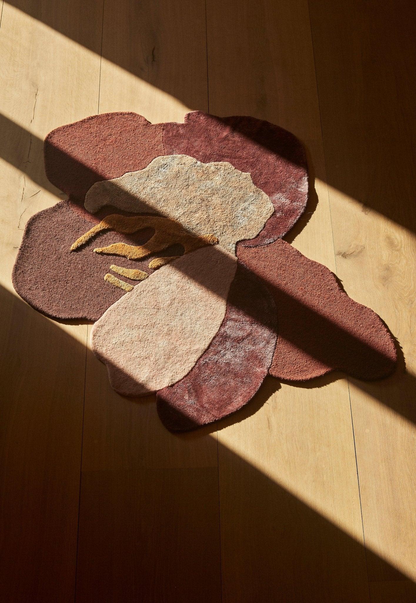 Dywan dekoracyjny FLORES AYTM Eye on Design