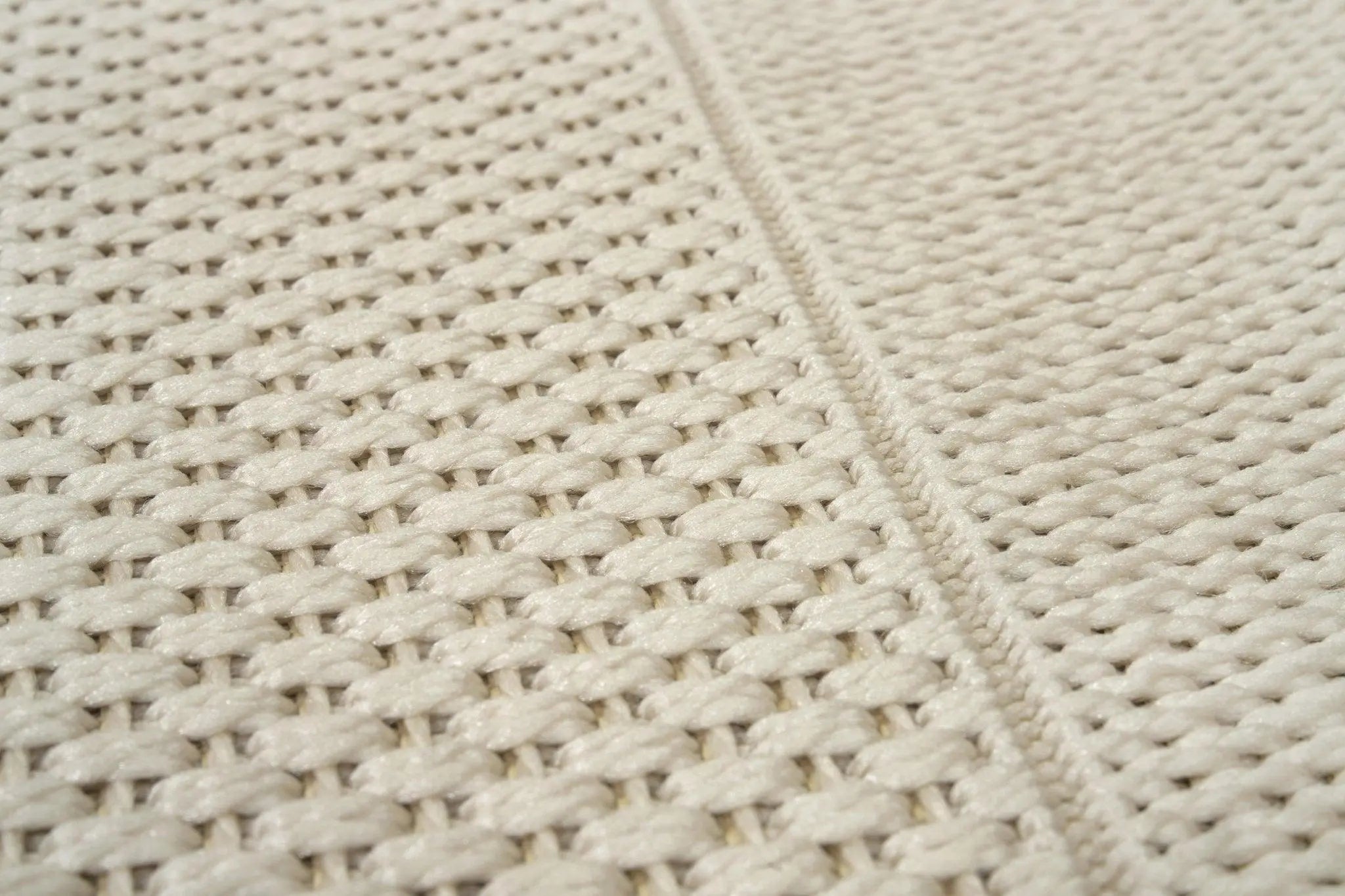 Dywan DESERTO biały – styl minimalistyczny
