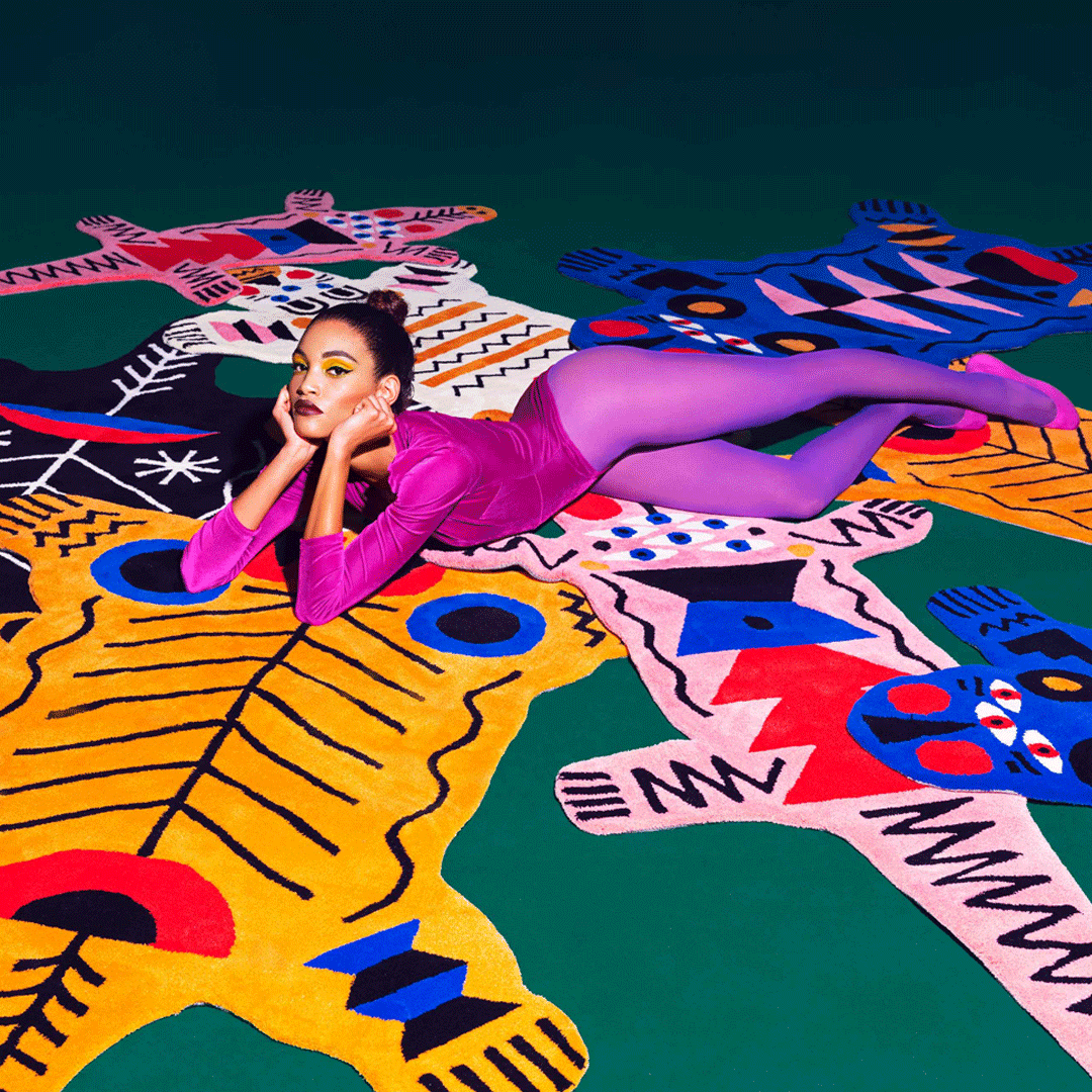 Dywan KINOTTO czarny Qeeboo Eye on Design