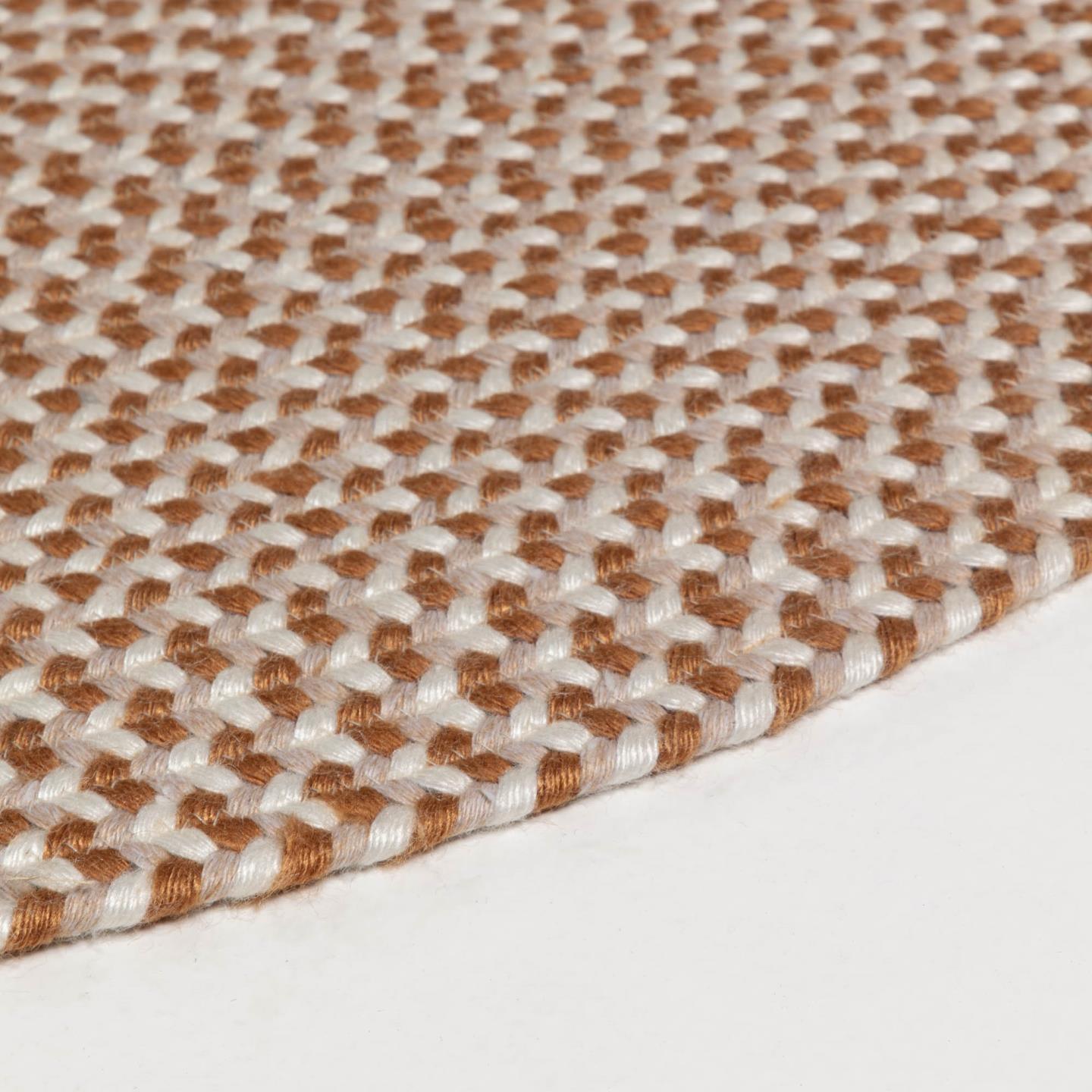 Dywan okrągły zewnętrzny RODHE beżowy La Forma Eye on Design