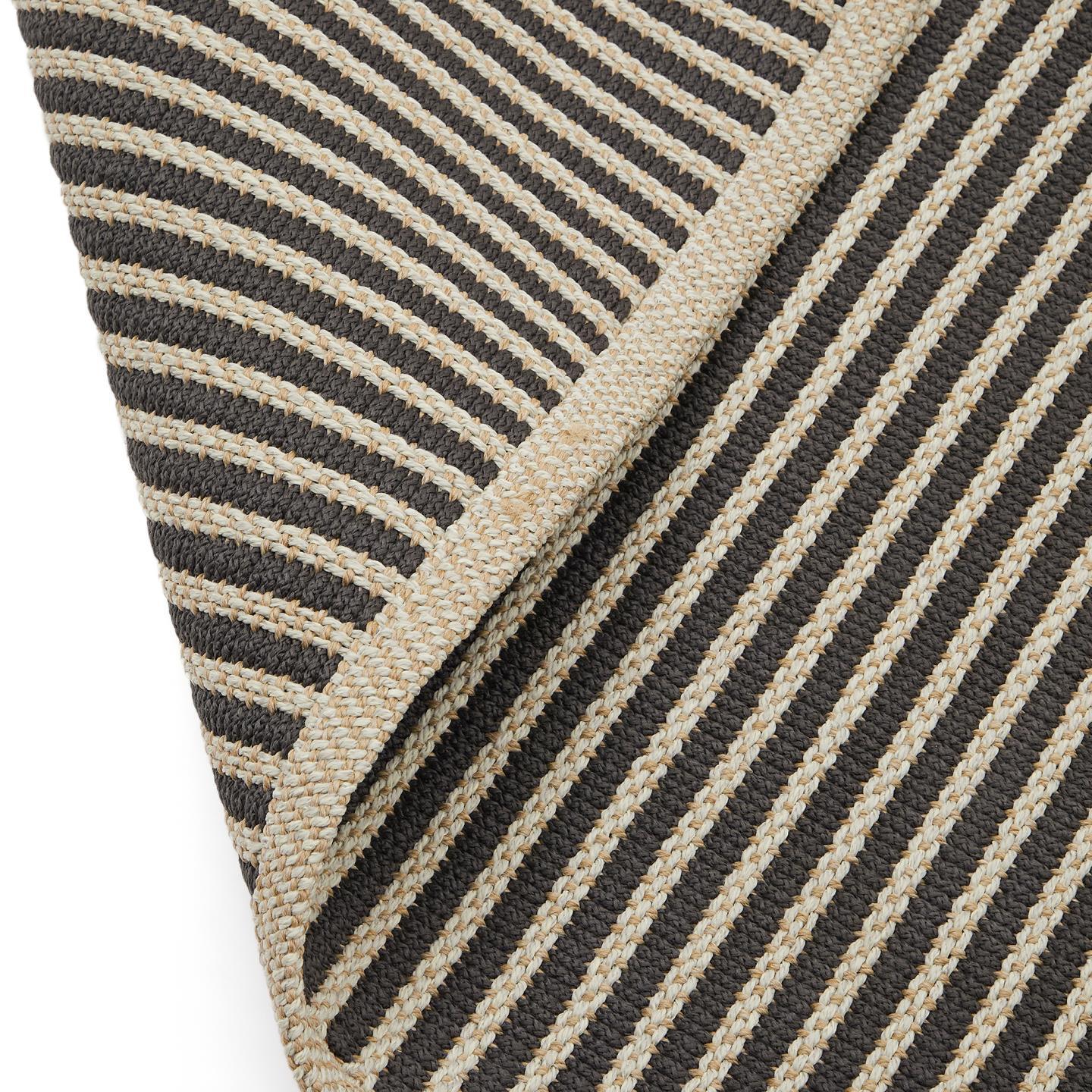 Dywan zewnętrzny SATANCA beżowo-czarny La Forma Eye on Design