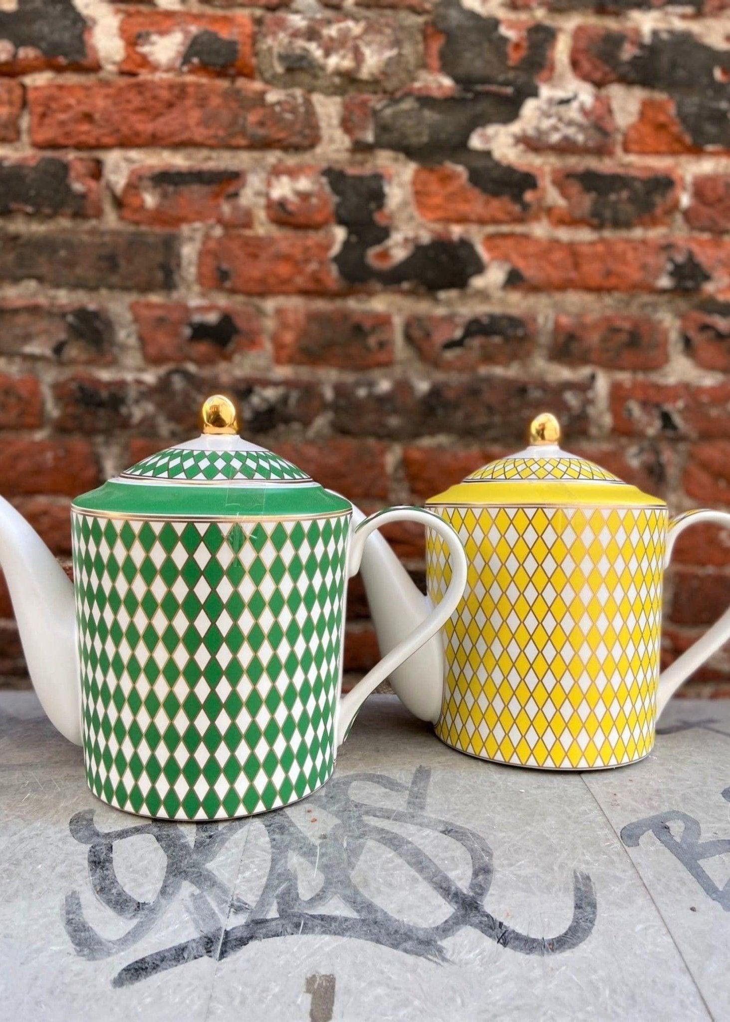 Dzbanek na herbatę CHESS żółty Pols Potten Eye on Design