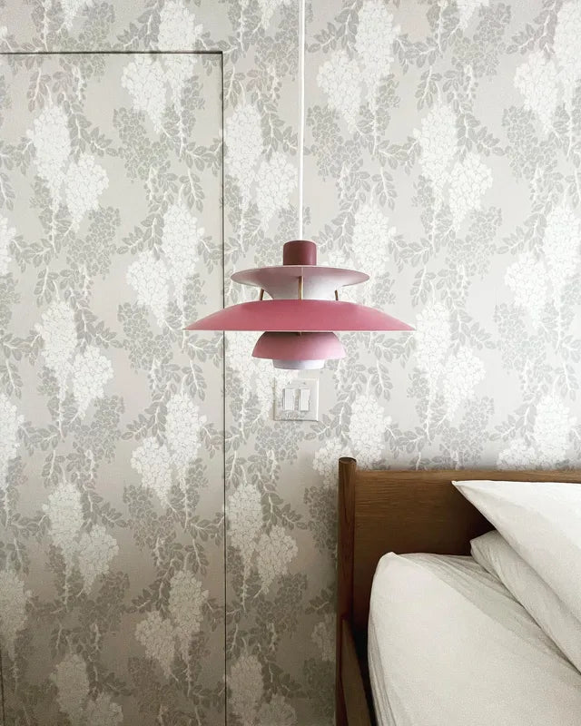 PH 5 pendant lamp in shades of pink