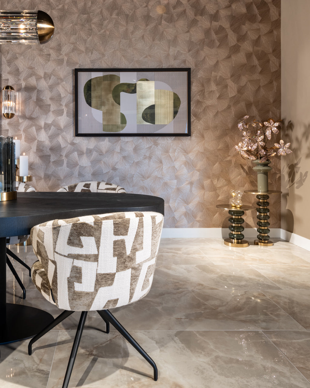 Draaistoel MILLY wit met zwarte basis