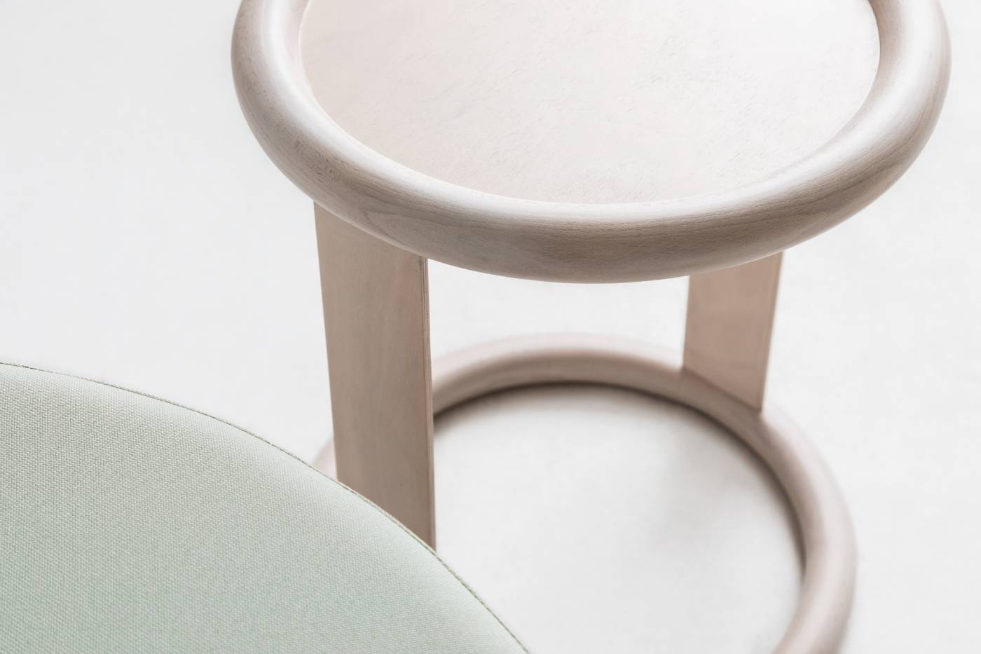 Koffietafel LIKEWISE van beukenhout