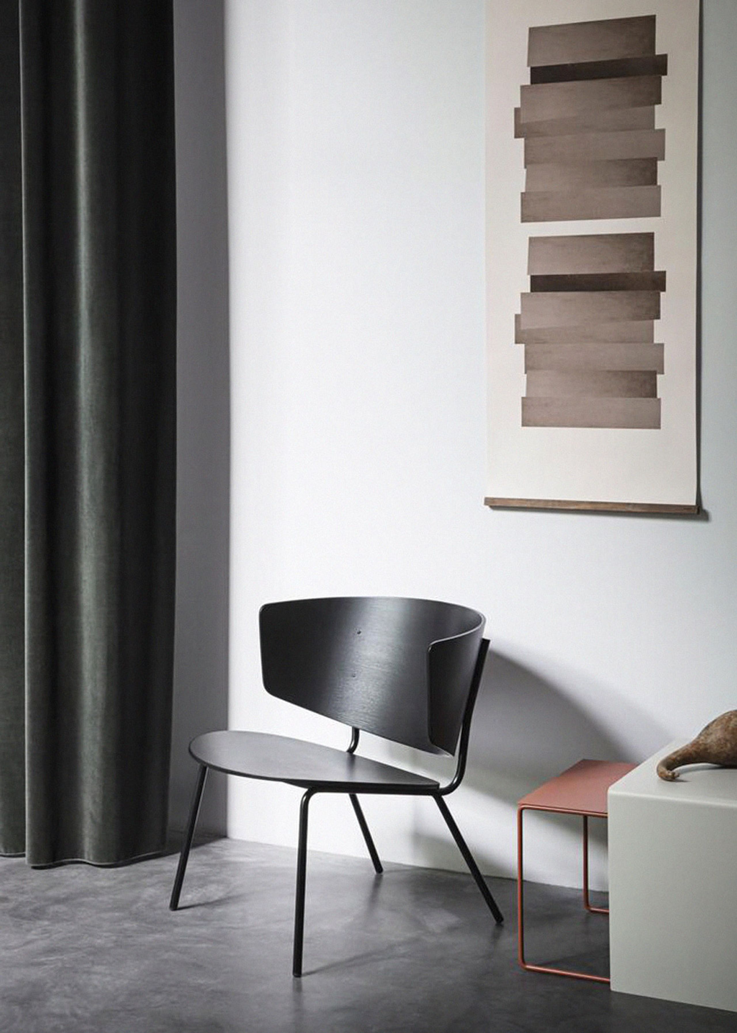 HERMAN LOUNGE black armchair