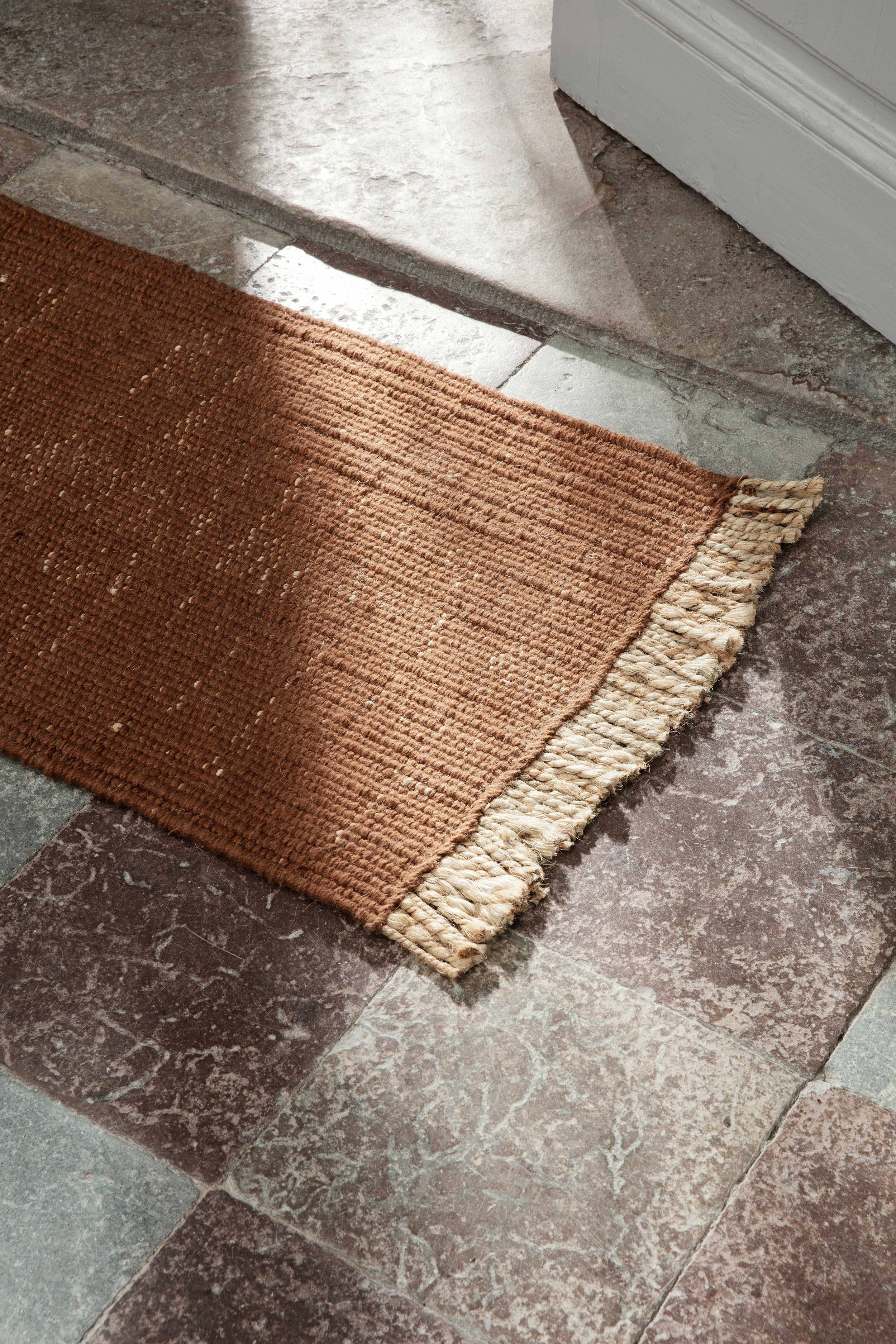 BLOCK MAT brick rug with beige fringes