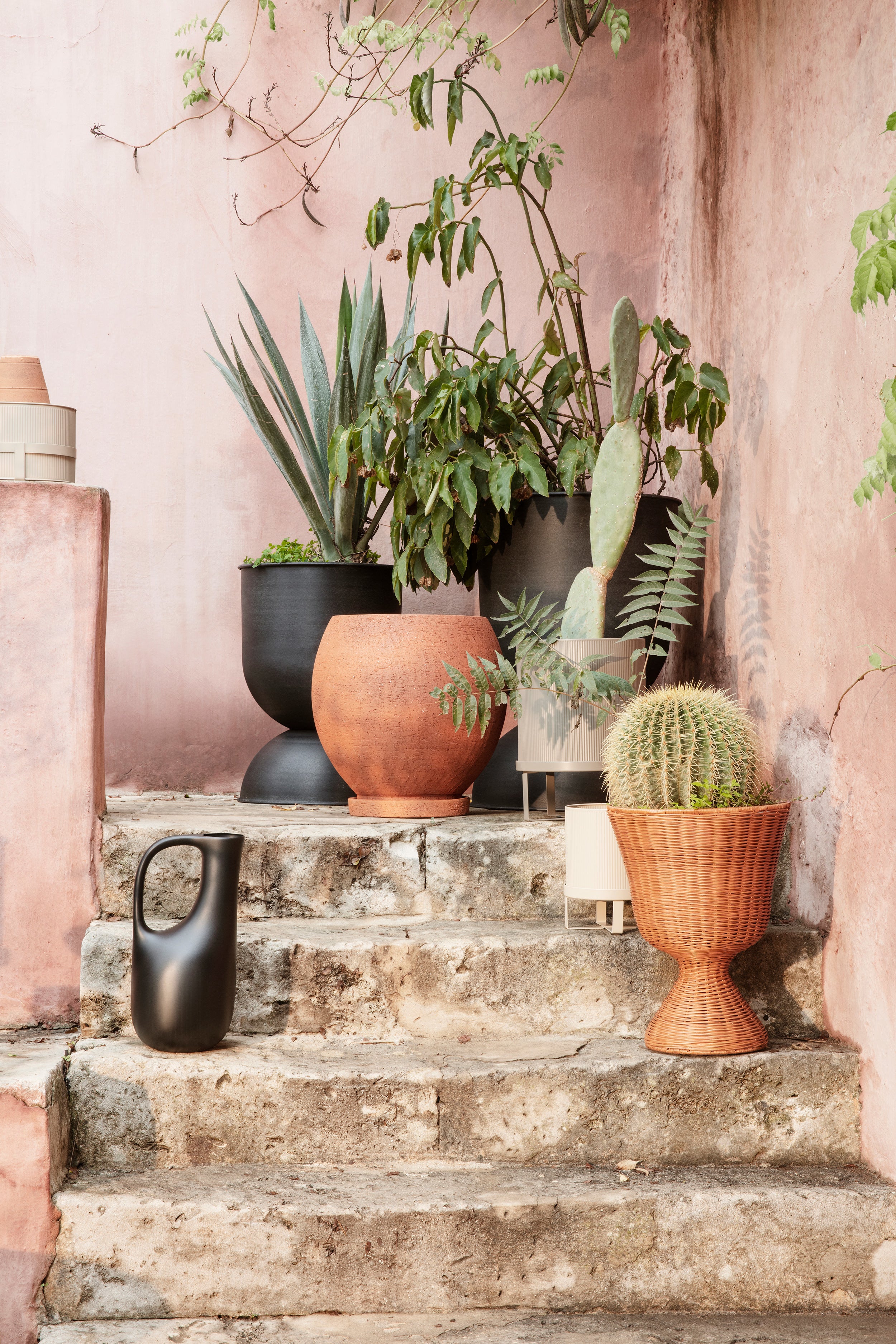 AGNES rattan plant stand