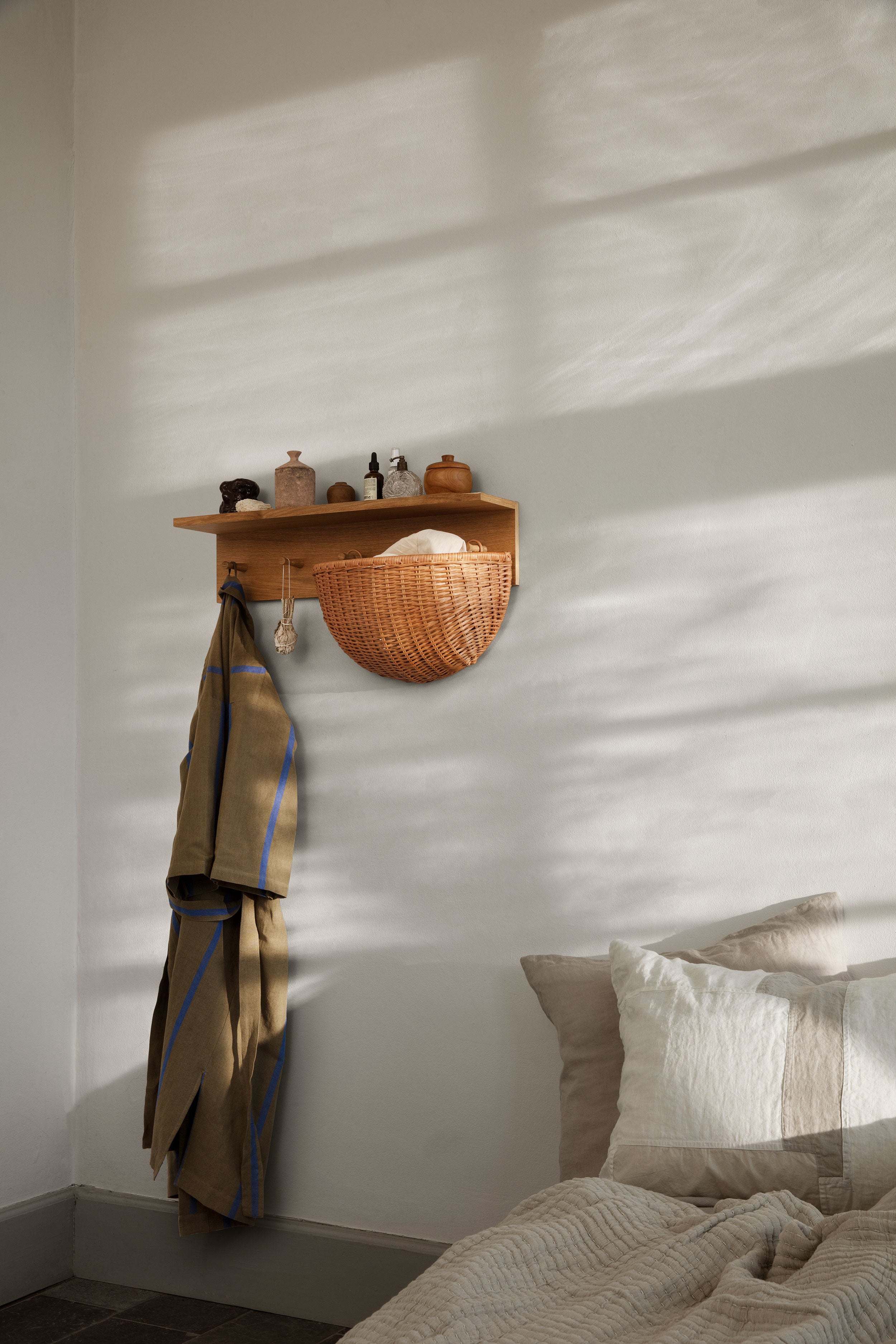 Decoratieve kussen PART CUSHION gebroken wit
