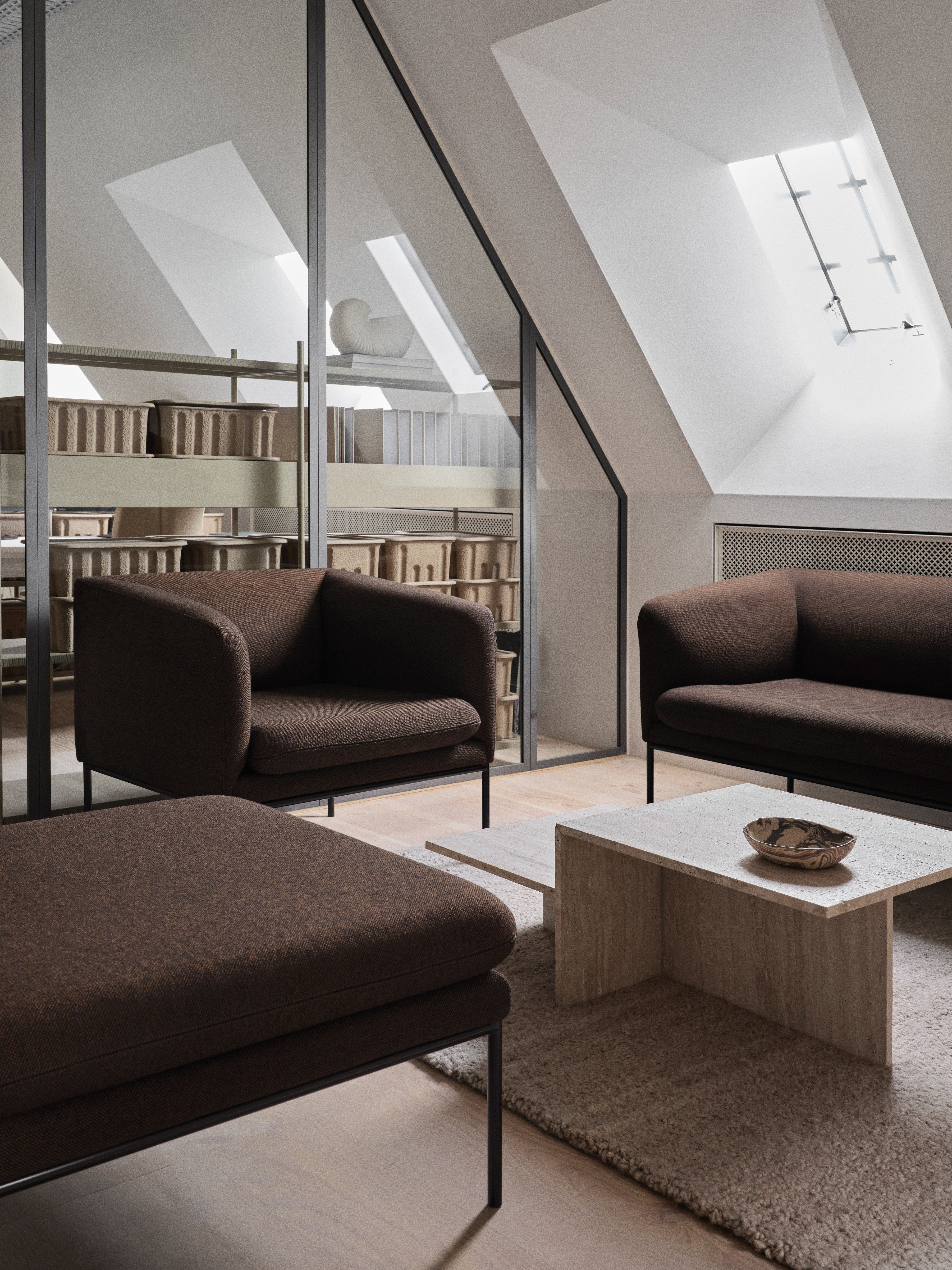 Koffietafel DISTINCT beige travertijn