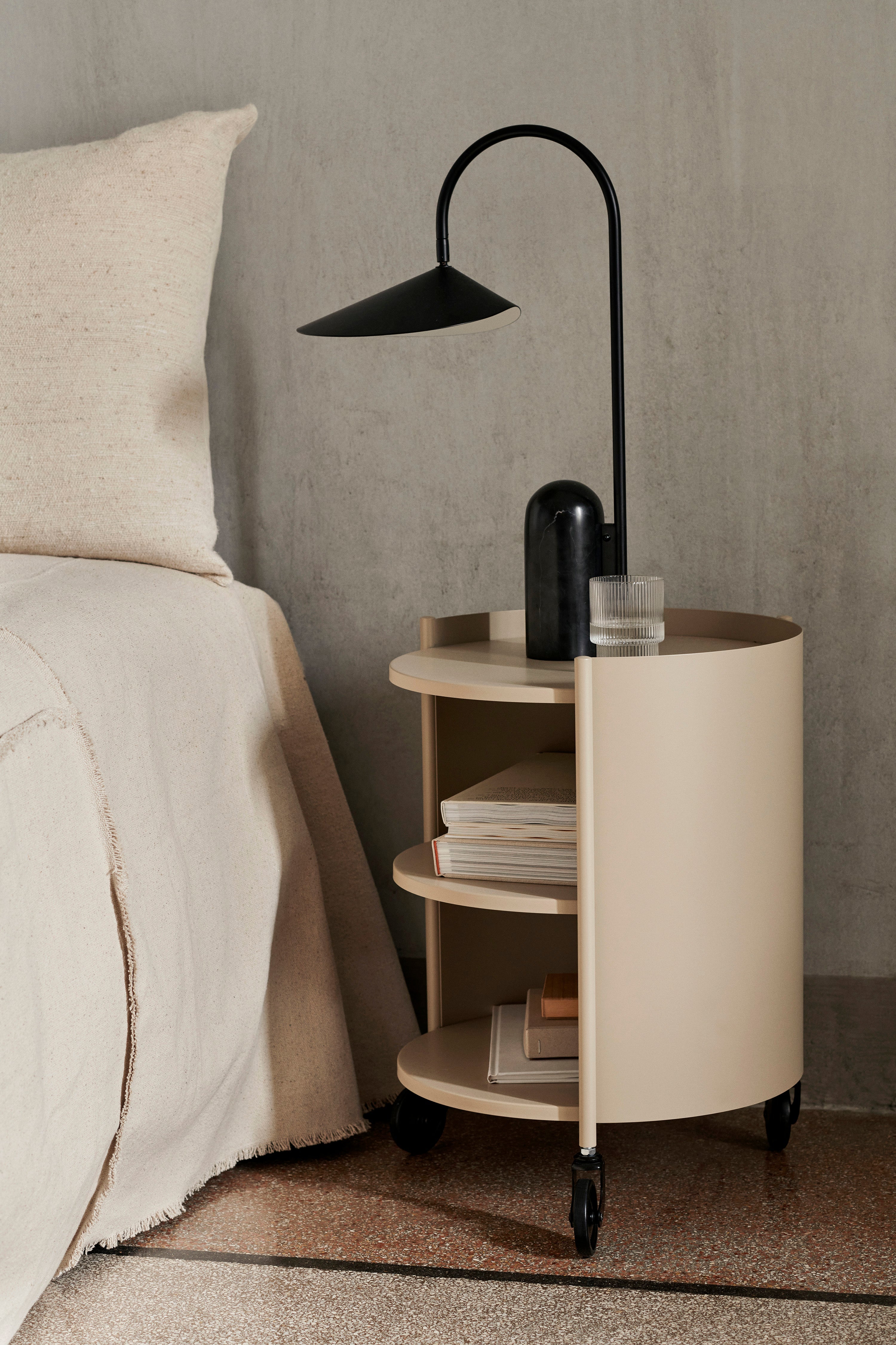 Eva Beige Räder Schrank