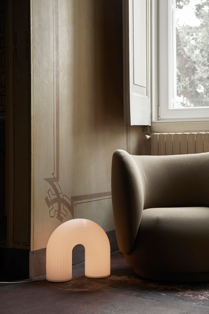 Vuelta -Stehllampe Milchglas