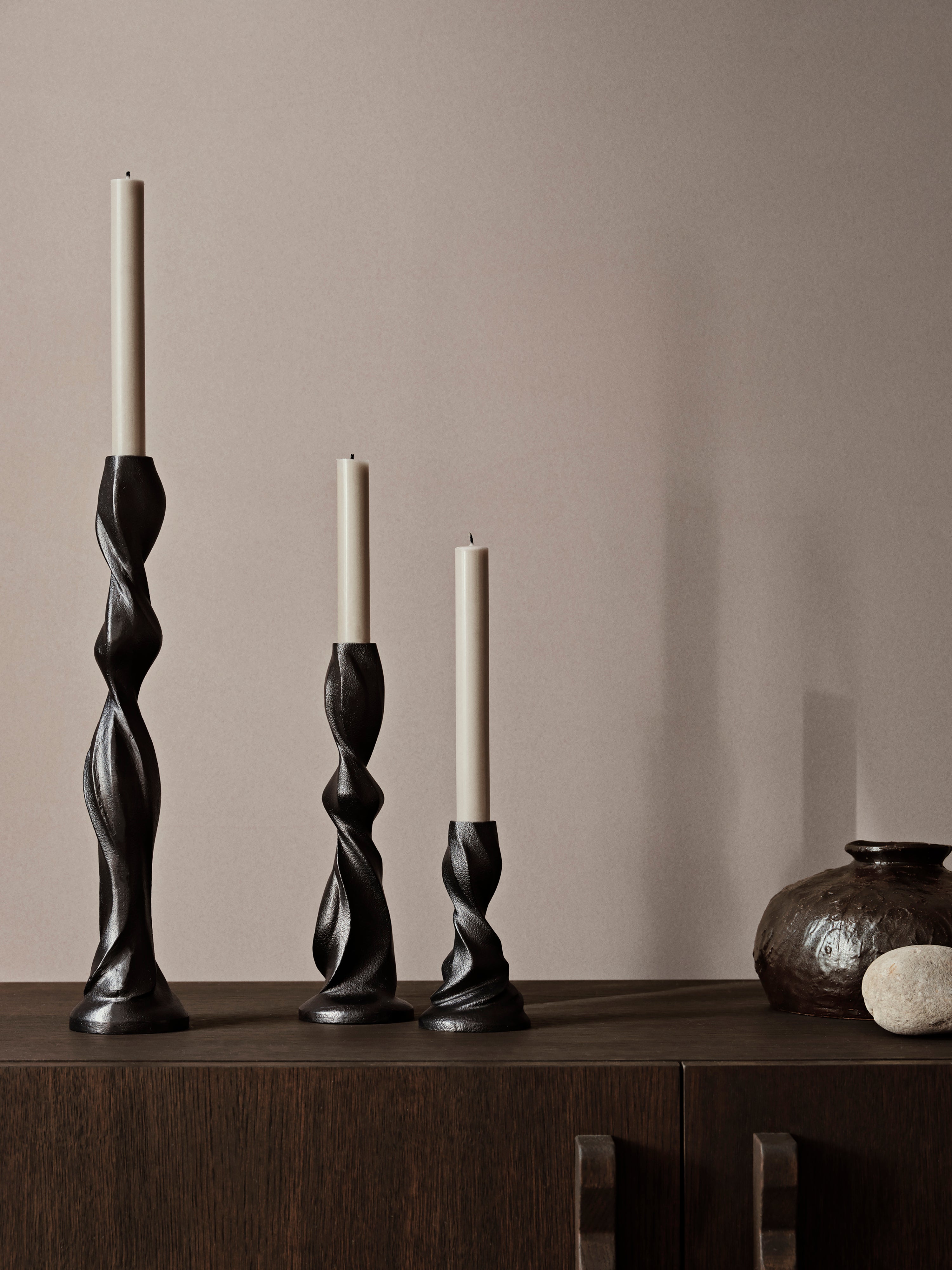 GALE candle holder black aluminum