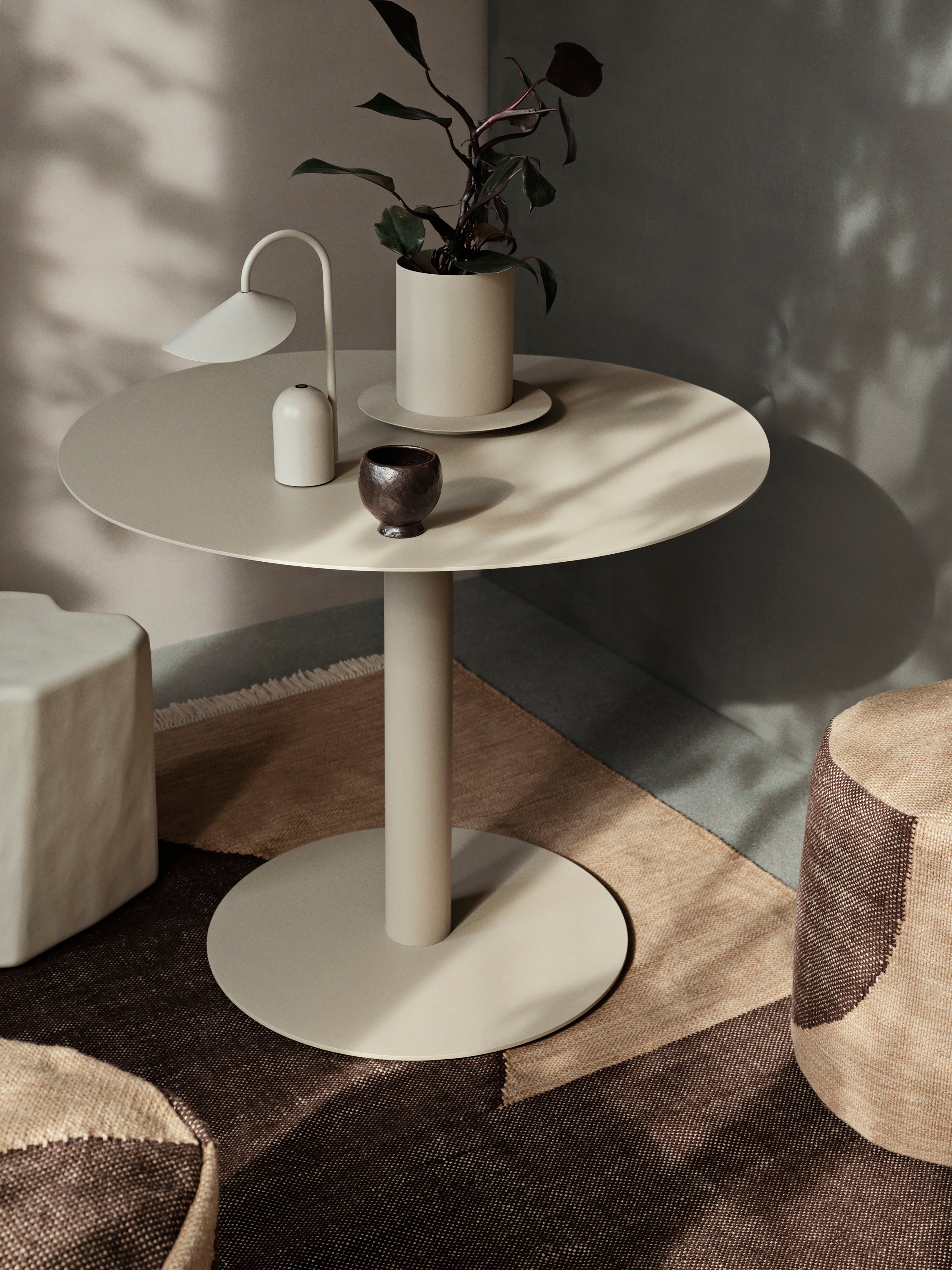 Ronde tafel POND beige