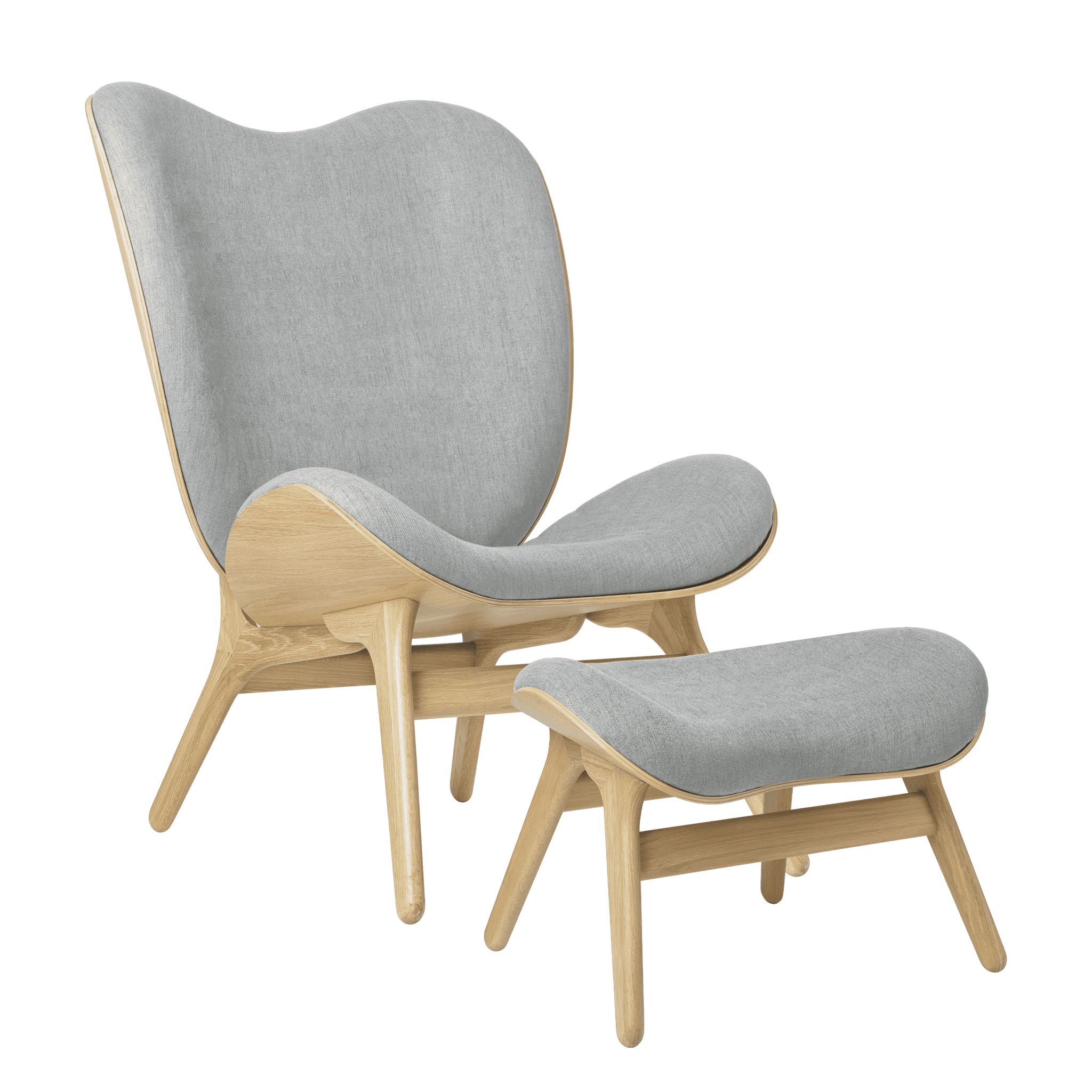 Fotel CONVERSATION PIECE TALL baby blue z dębową podstawą UMAGE Eye on Design