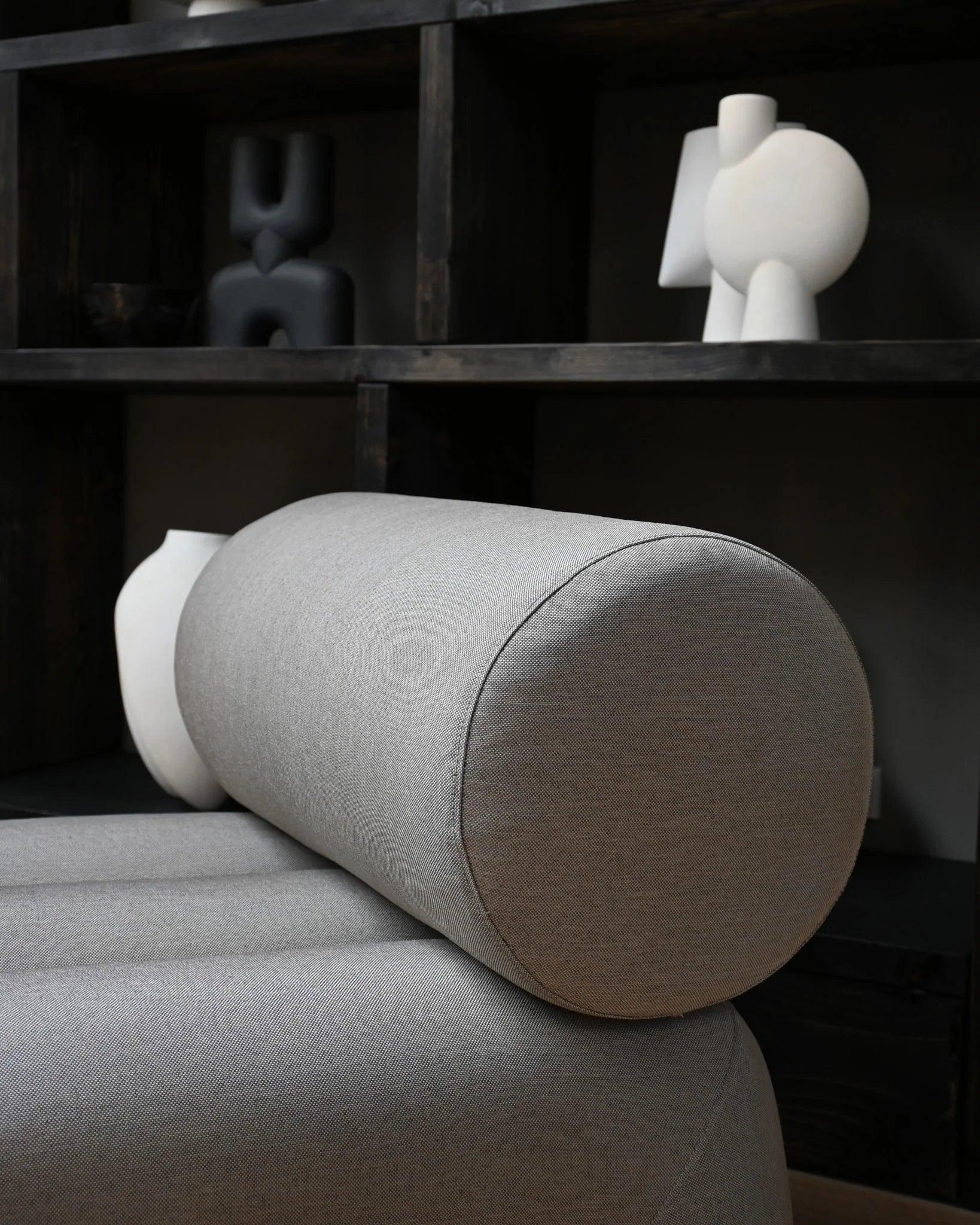 Fotel FOKU ciemnobeżowy 101 Copenhagen Eye on Design