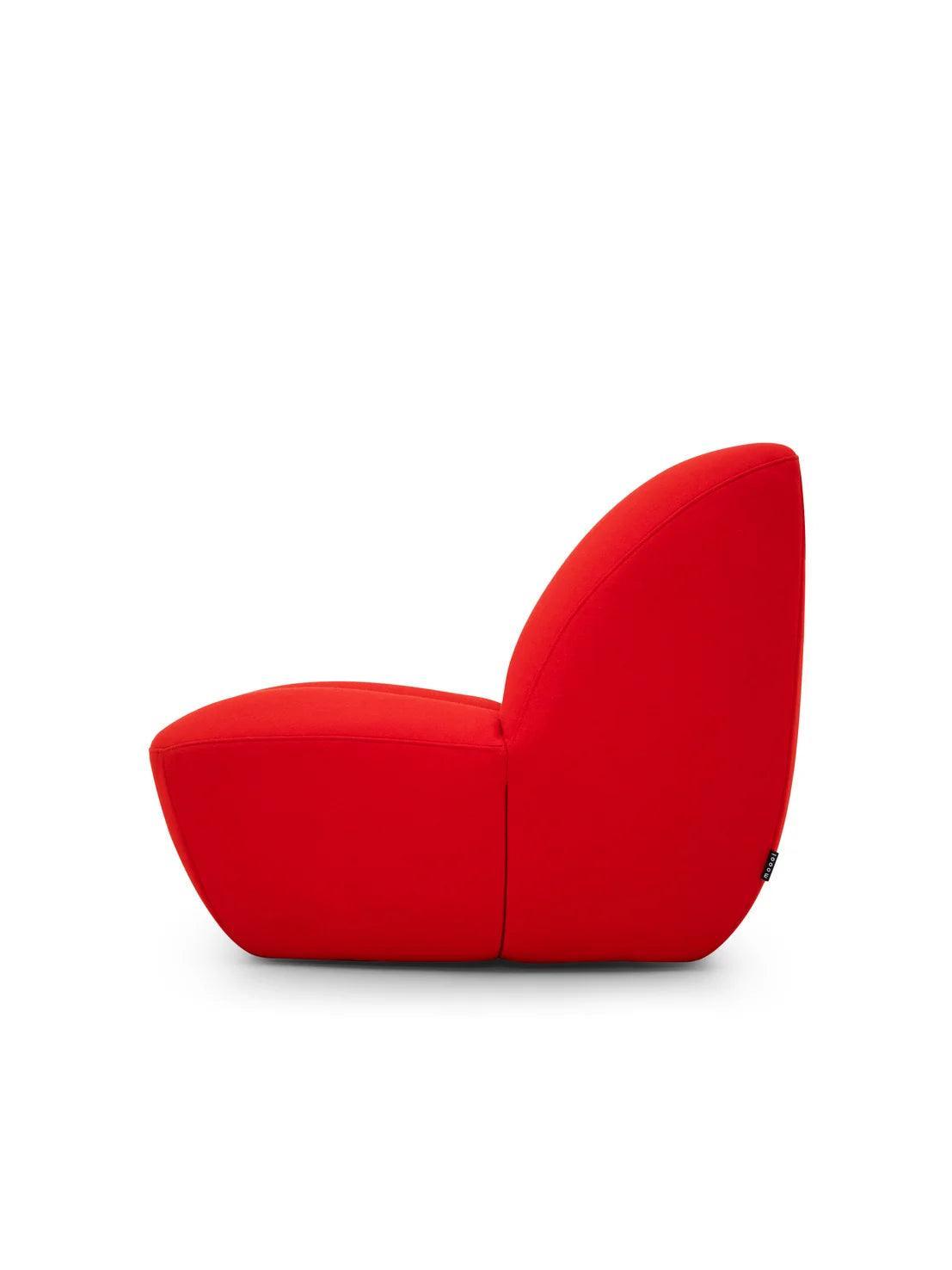 Fotel KISSS tapicerowany – Moooi