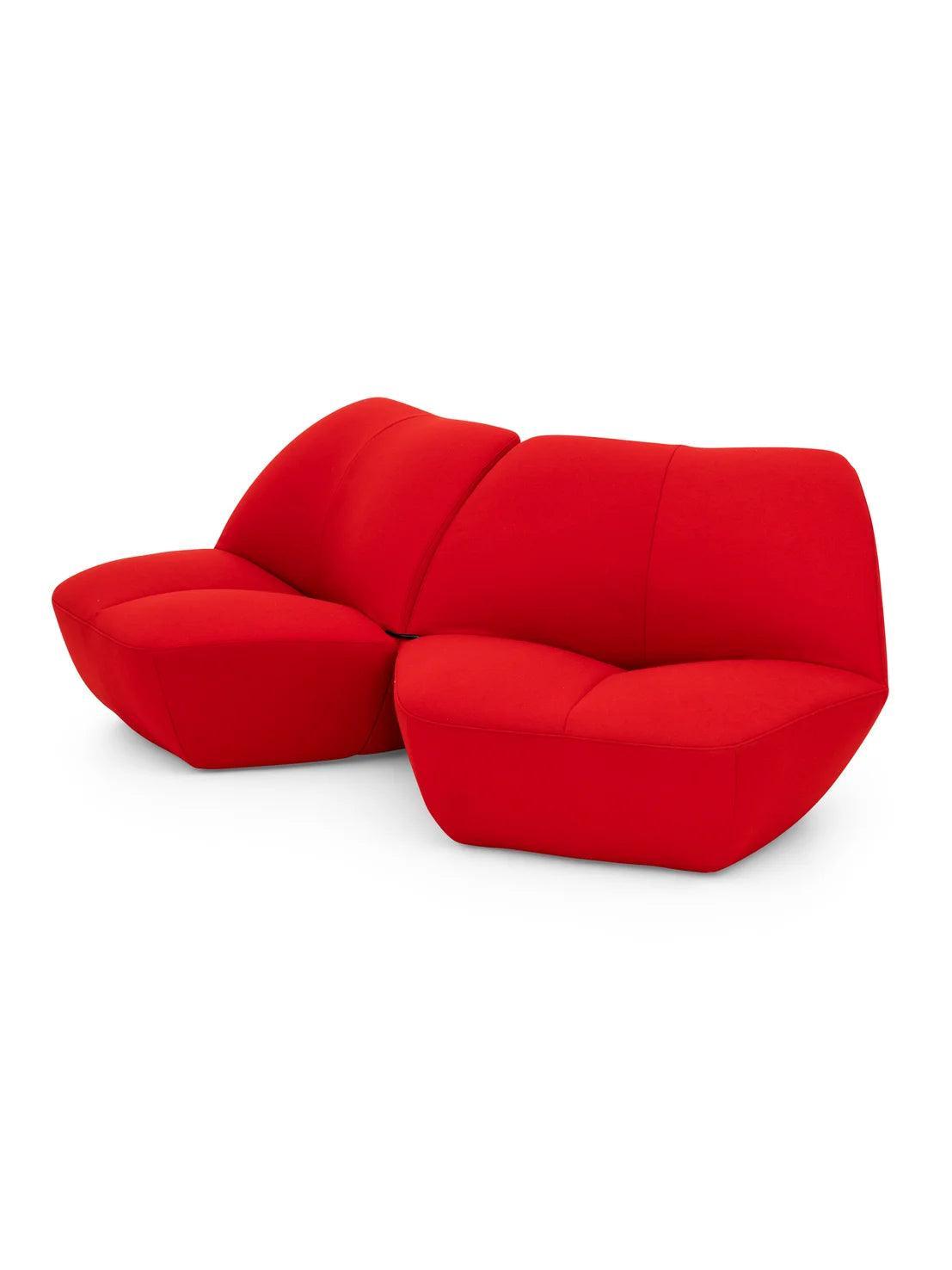Fotel KISSS tapicerowany – Moooi