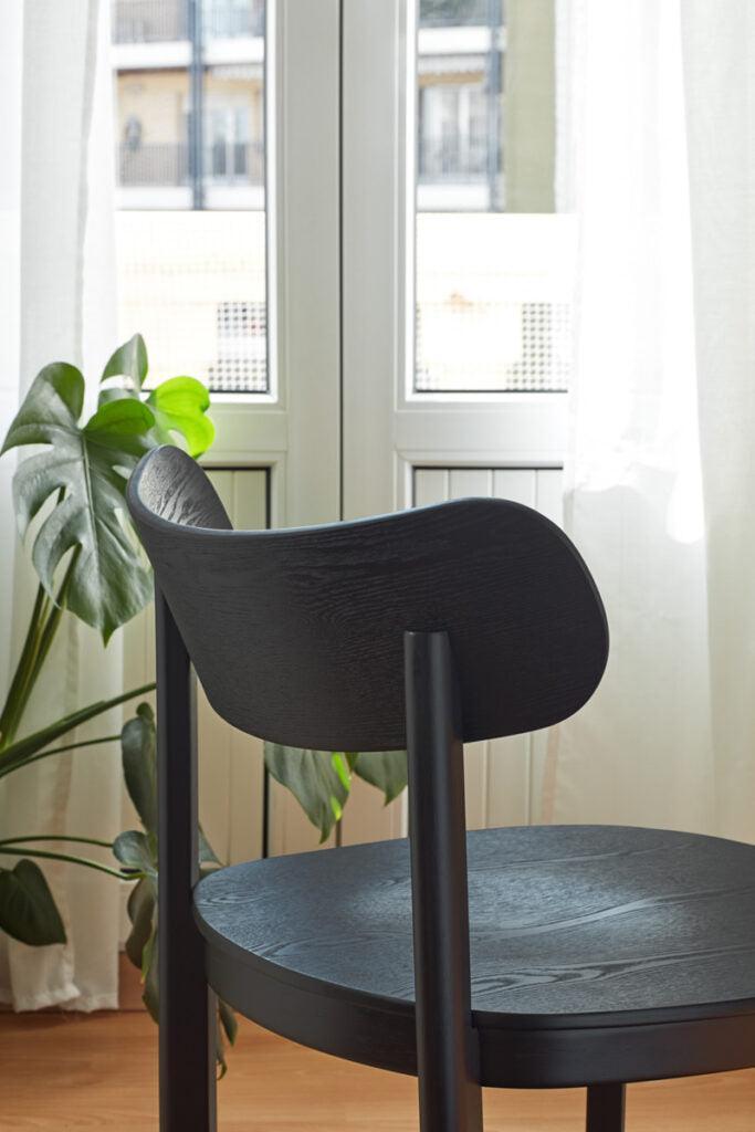 Fotel NARA czarny – styl nowoczesny