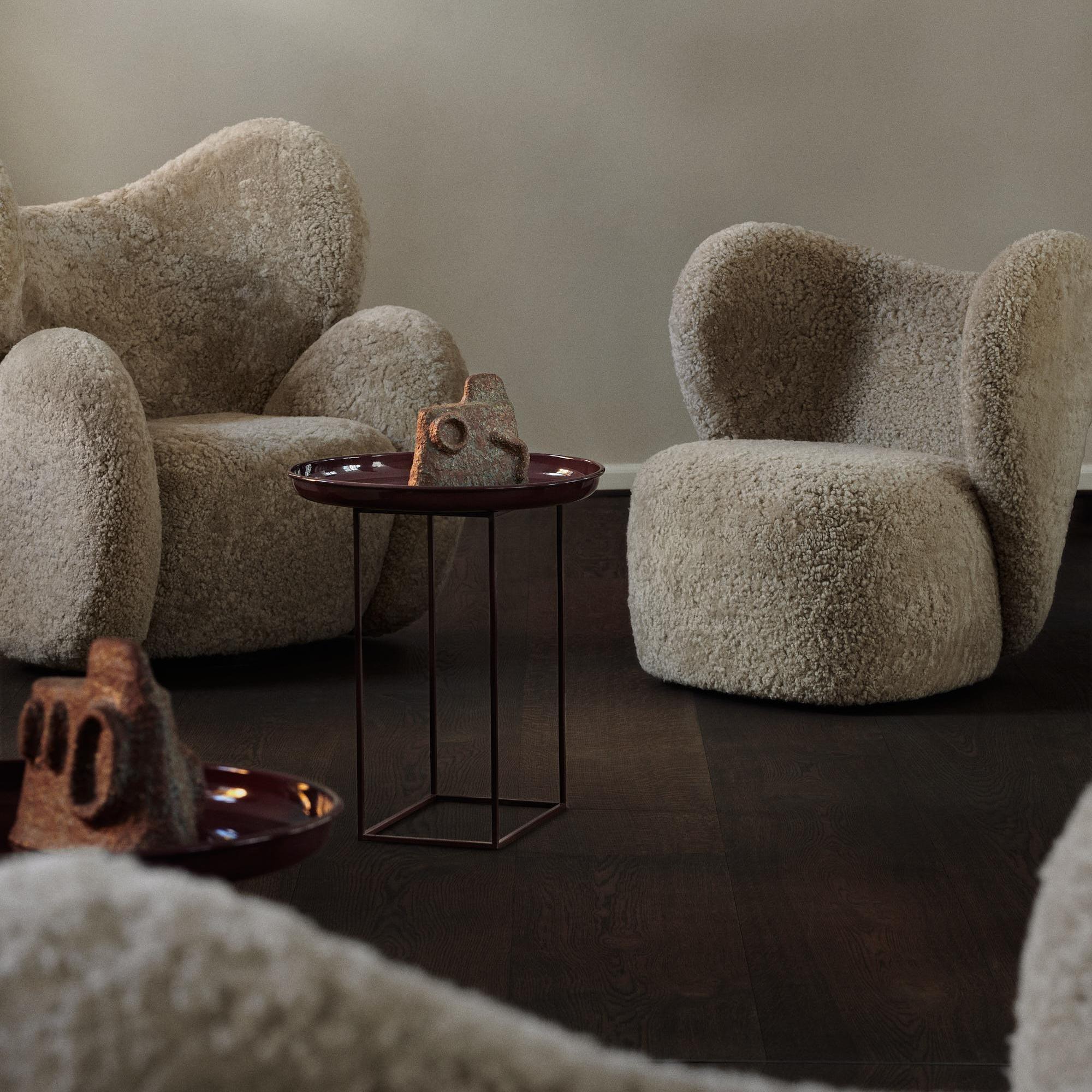 Fotel obrotowy futrzany LITTLE BIG kremowy NORR11 Eye on Design