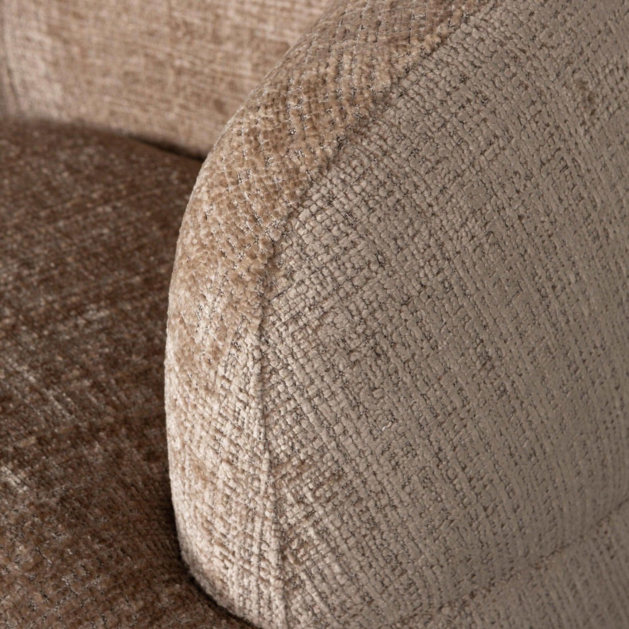 Fotel obrotowy WOOLLY piaskowy szenil Be Pure Eye on Design