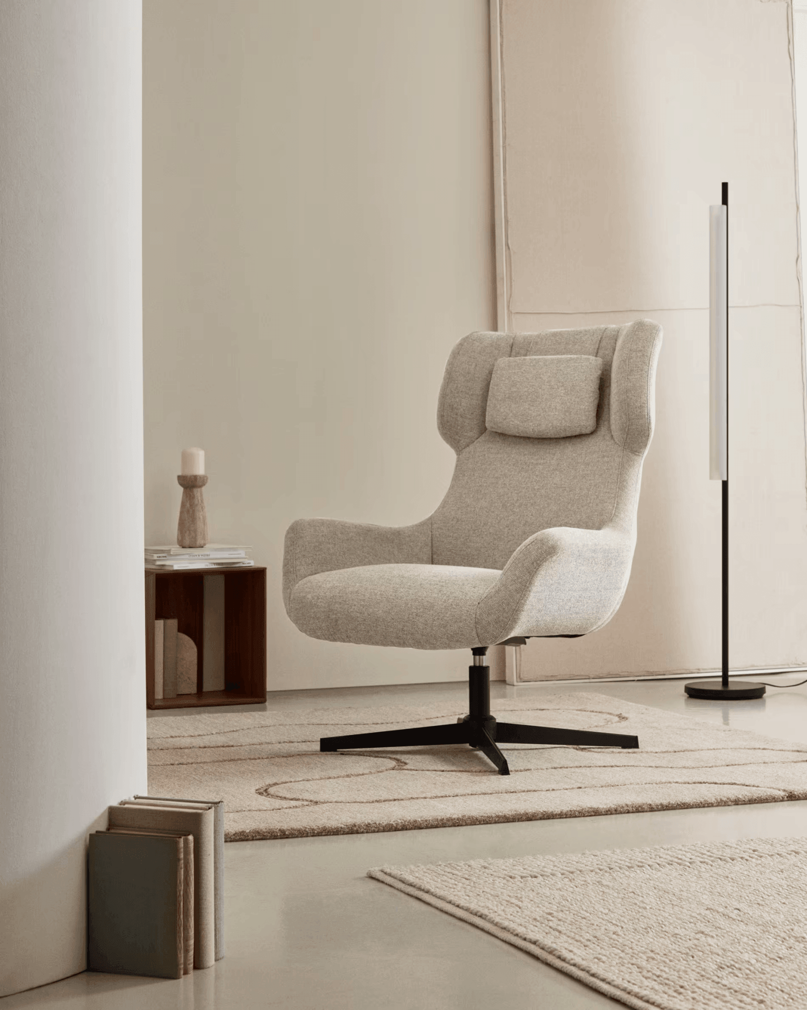 Fotel obrotowy ZALINA beżowy szenil La Forma Eye on Design