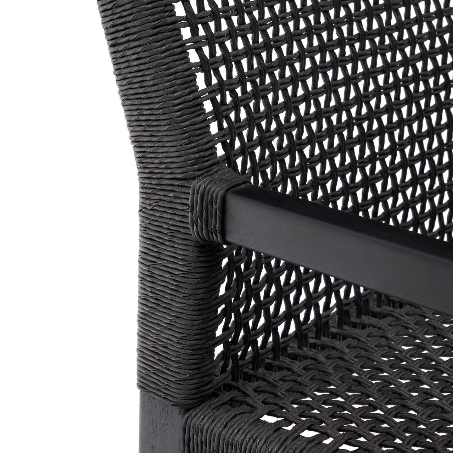 Fotel ogrodowy SABOLLA czarne drewno tekowe La Forma Eye on Design