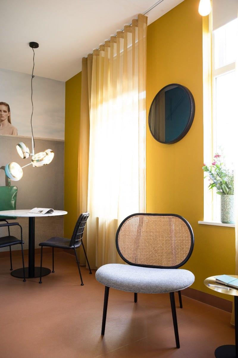 Fotel SPIKE szary z rattanowym oparciem Zuiver Eye on Design