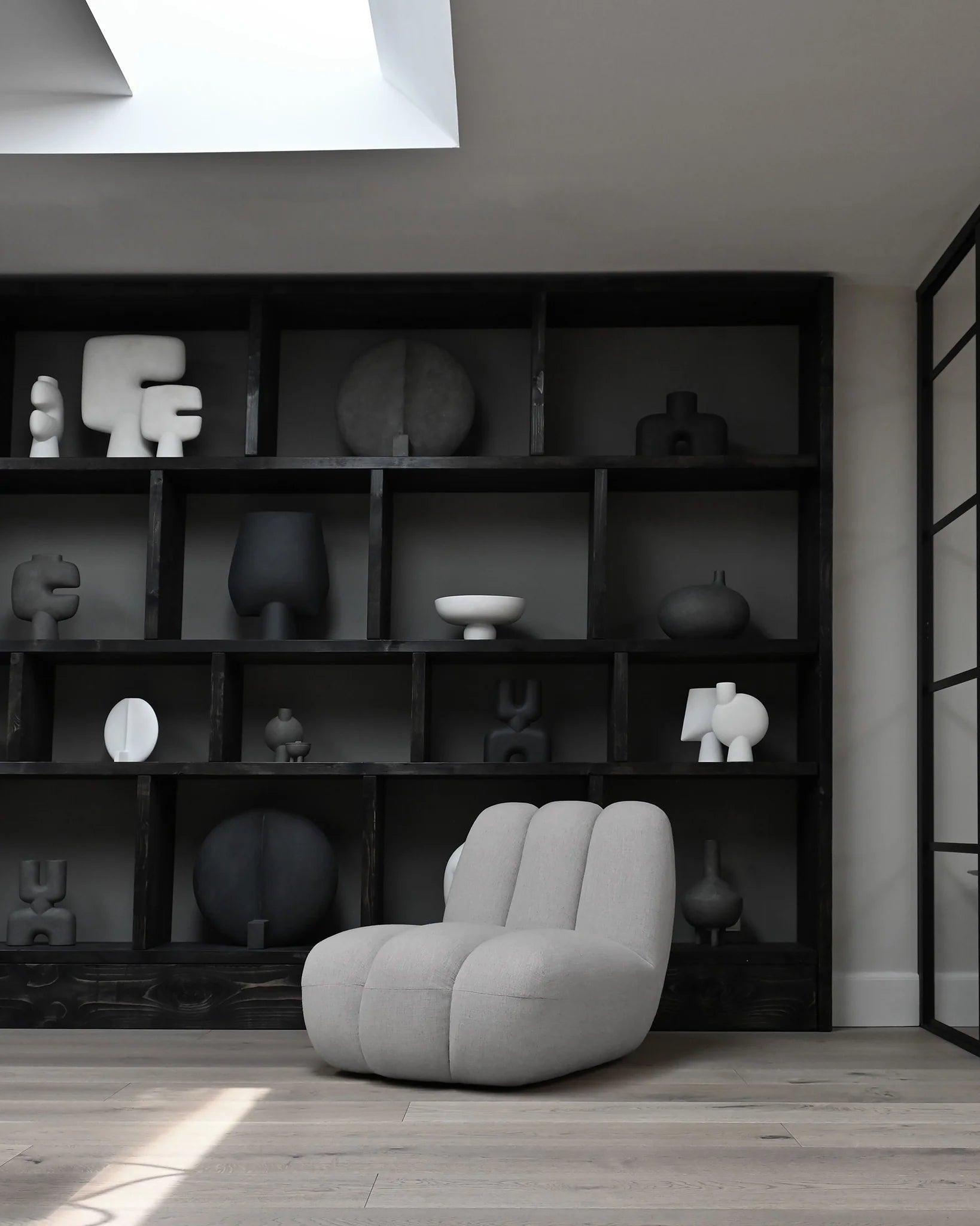 Fotel TOE ciemnobeżowy 101 Copenhagen Eye on Design