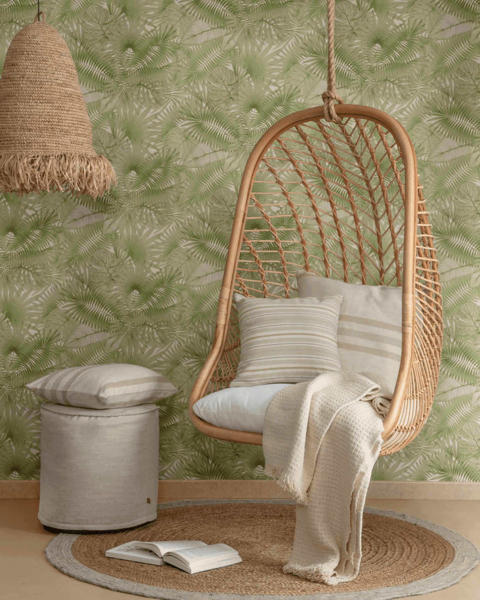 Fotel wiszący EKATERINA rattanowy La Forma Eye on Design