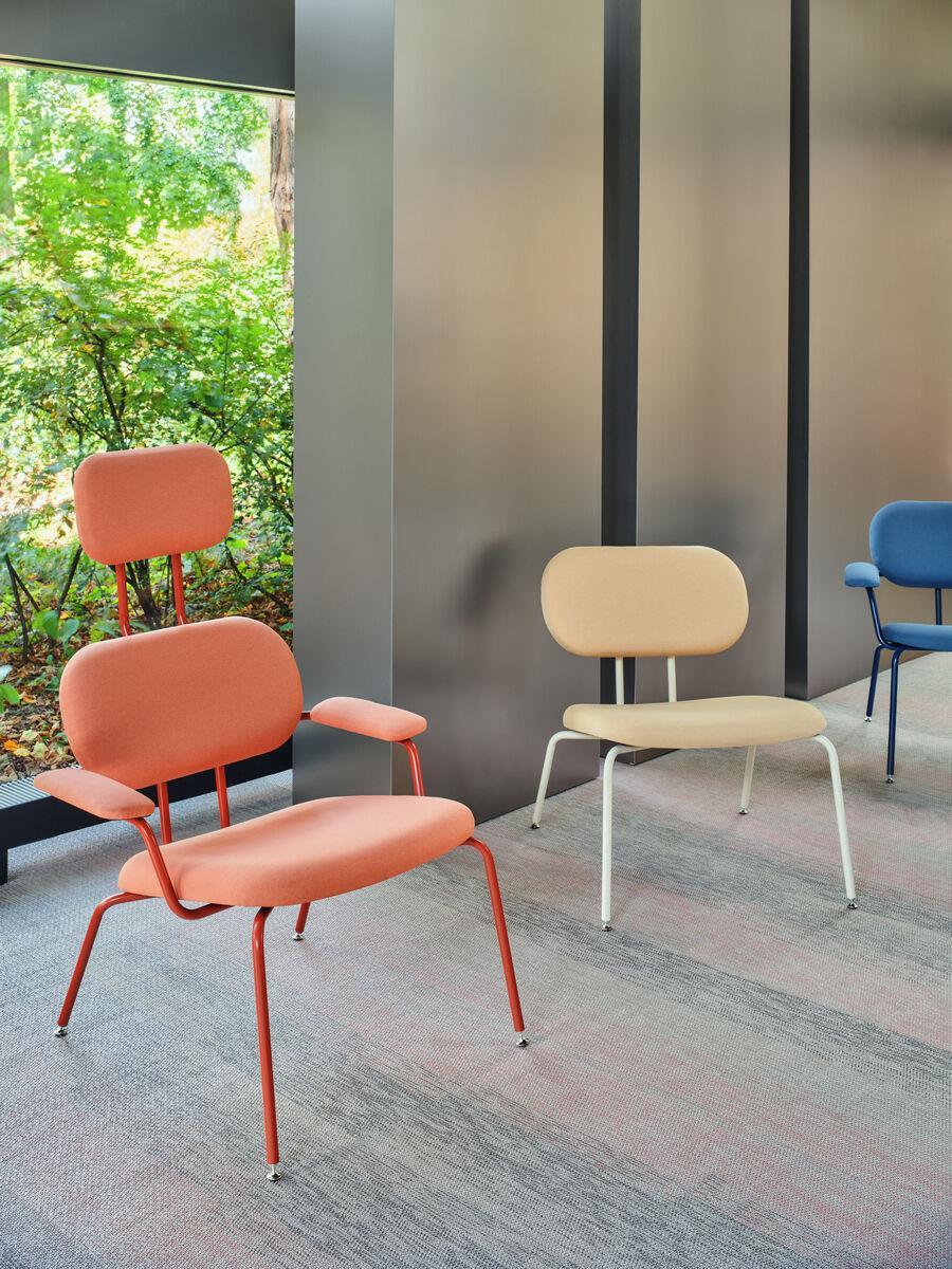 Fotel z zagłówkiem NEW SCHOOL LOUNGE żółta podstawa do salonu – .mdd