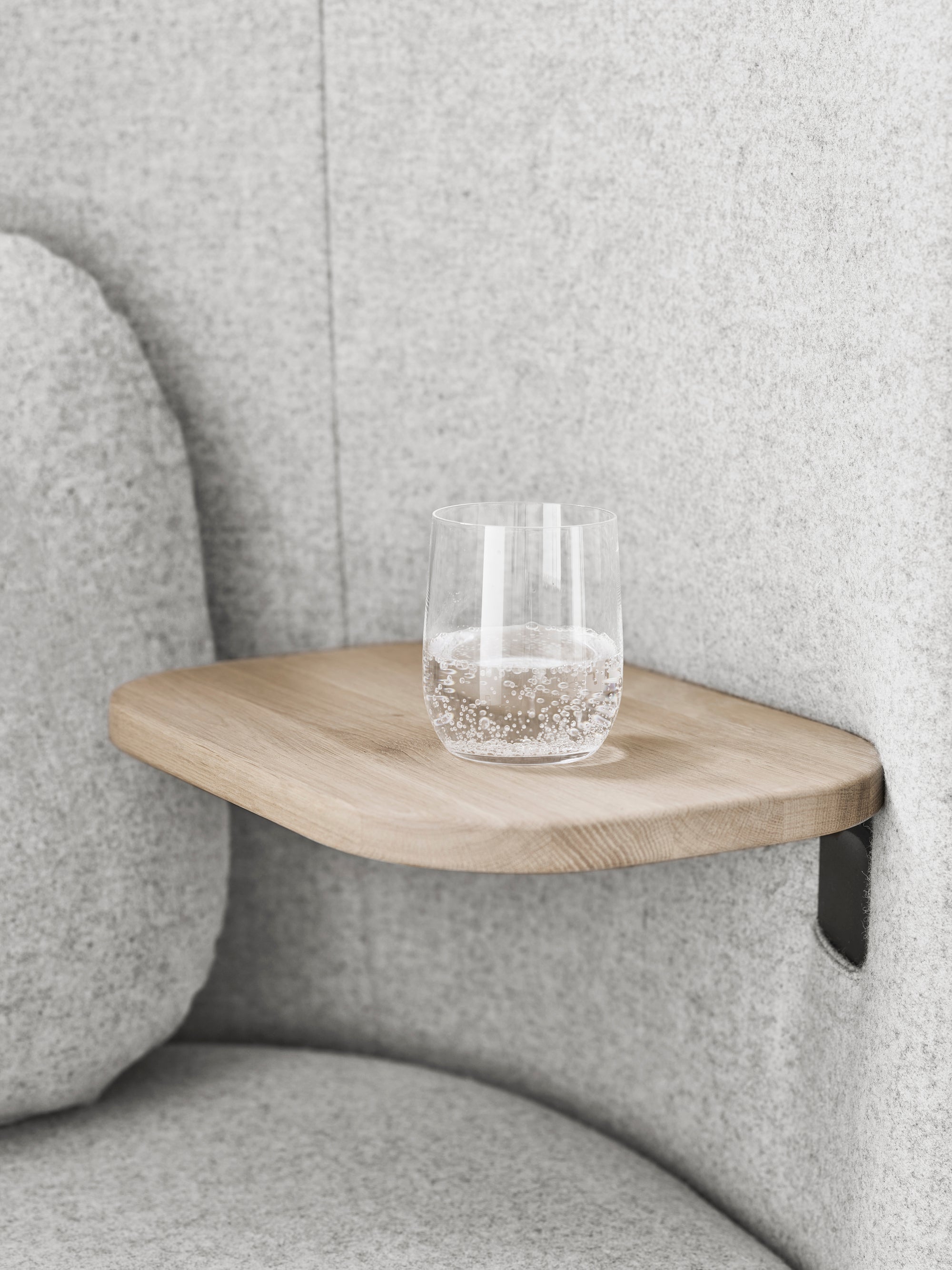 Fauteuil met tafeltje FUUGA NESTING basis van gebleekt eikenhout
