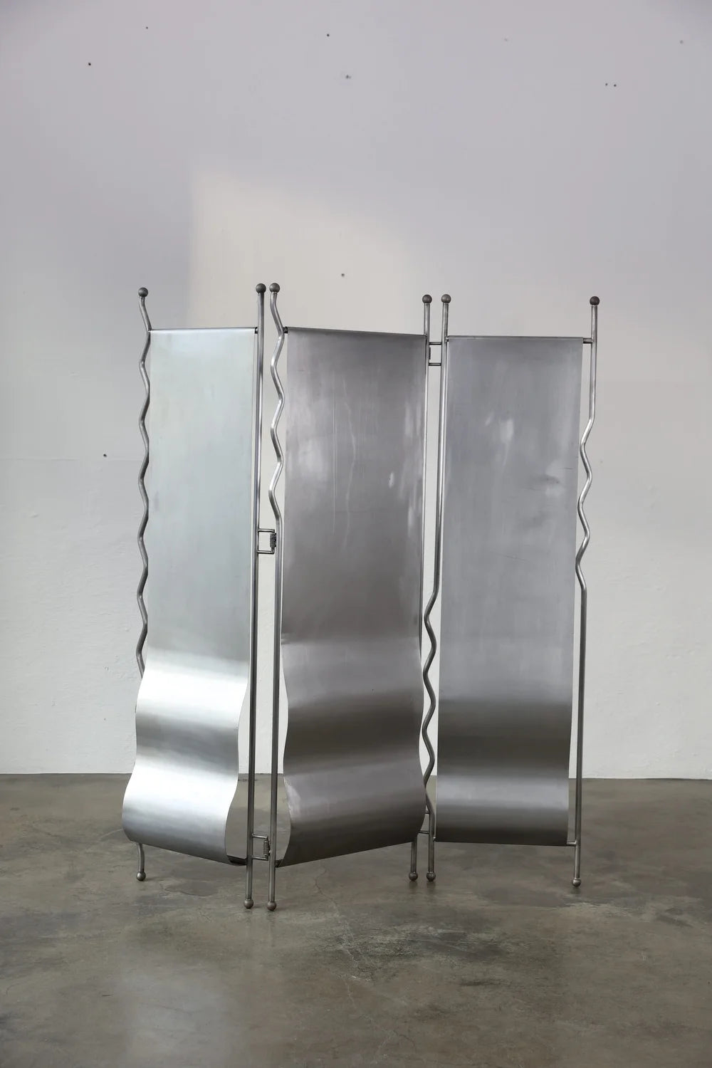 Parawan ALTO stalowy – beton
