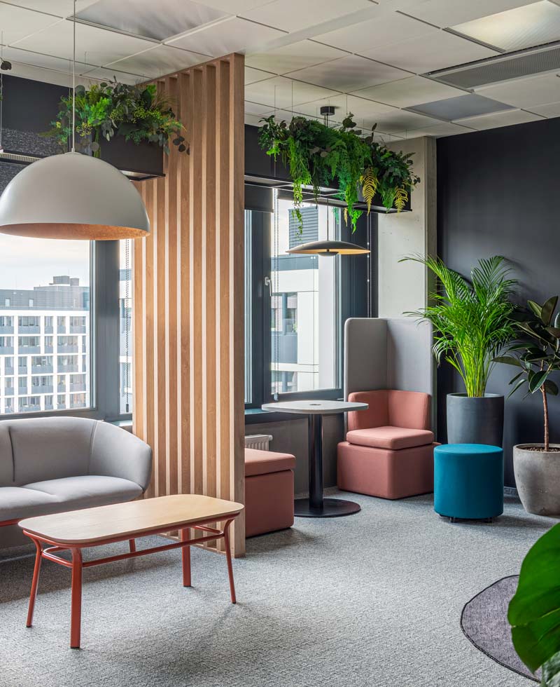 GRACE tafel met metalen basis