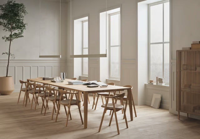 Anmutiger Konferenztisch Eiche Holz