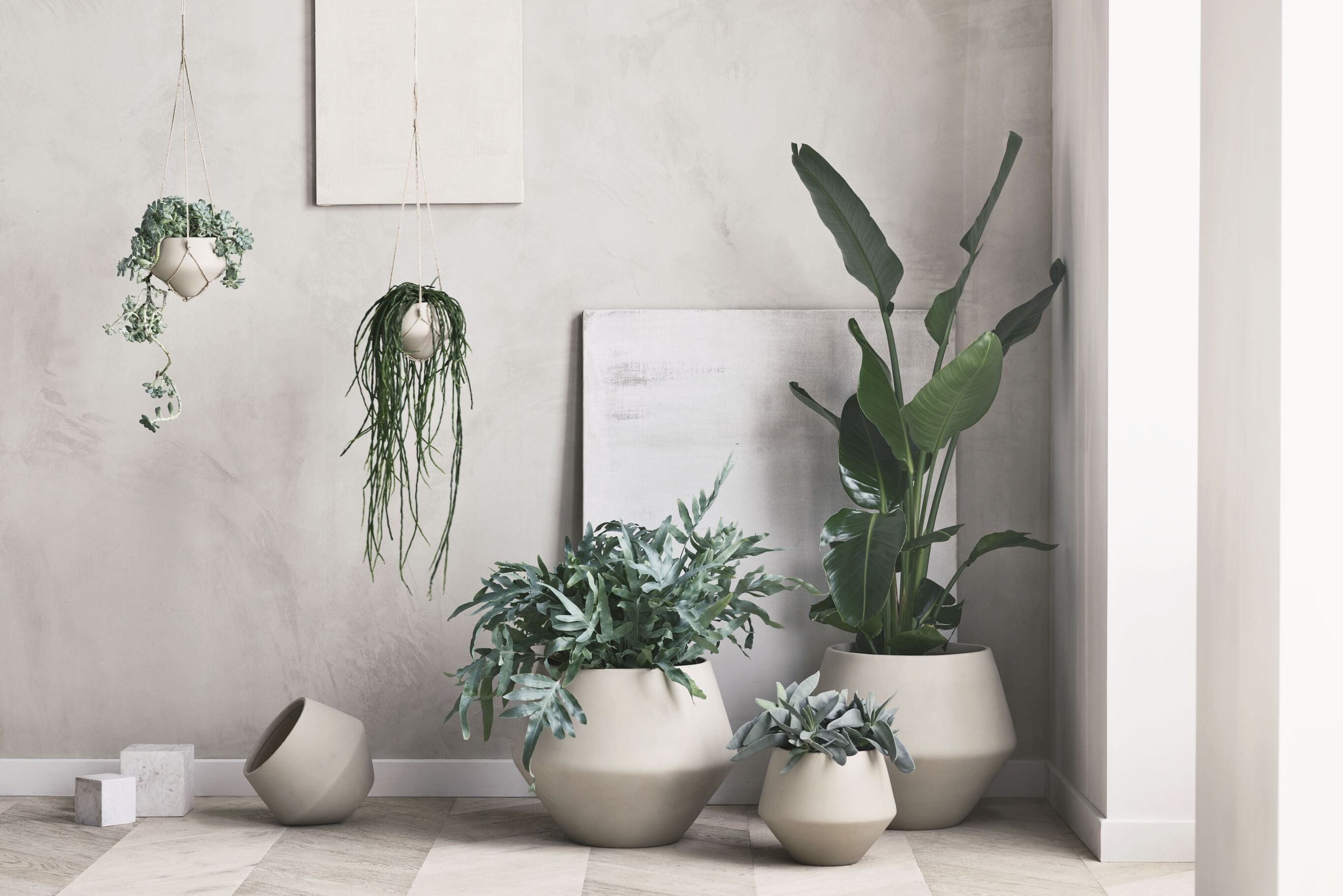 Hangende pot GROVE crème keramiek