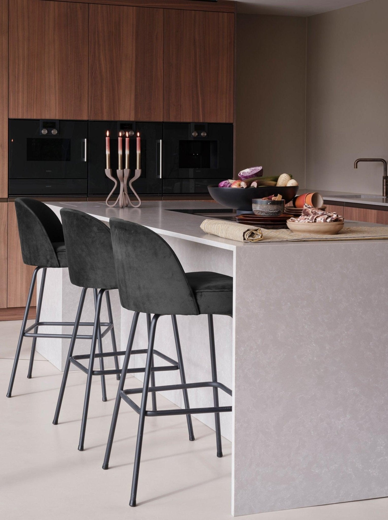 Hoker aksamitny VOGUE czarny Be Pure Eye on Design