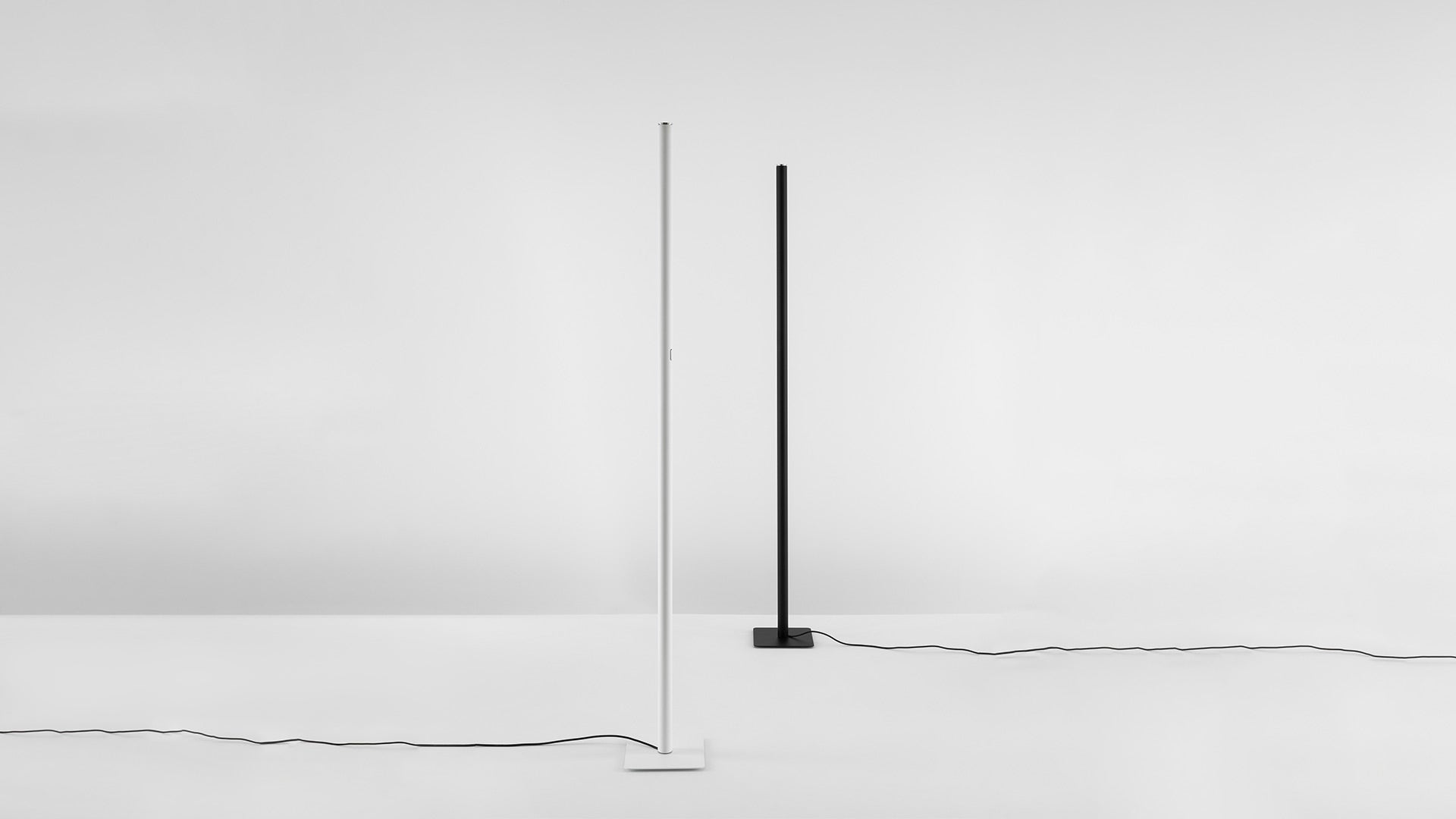 LLIO MINI Black Floor Lamp