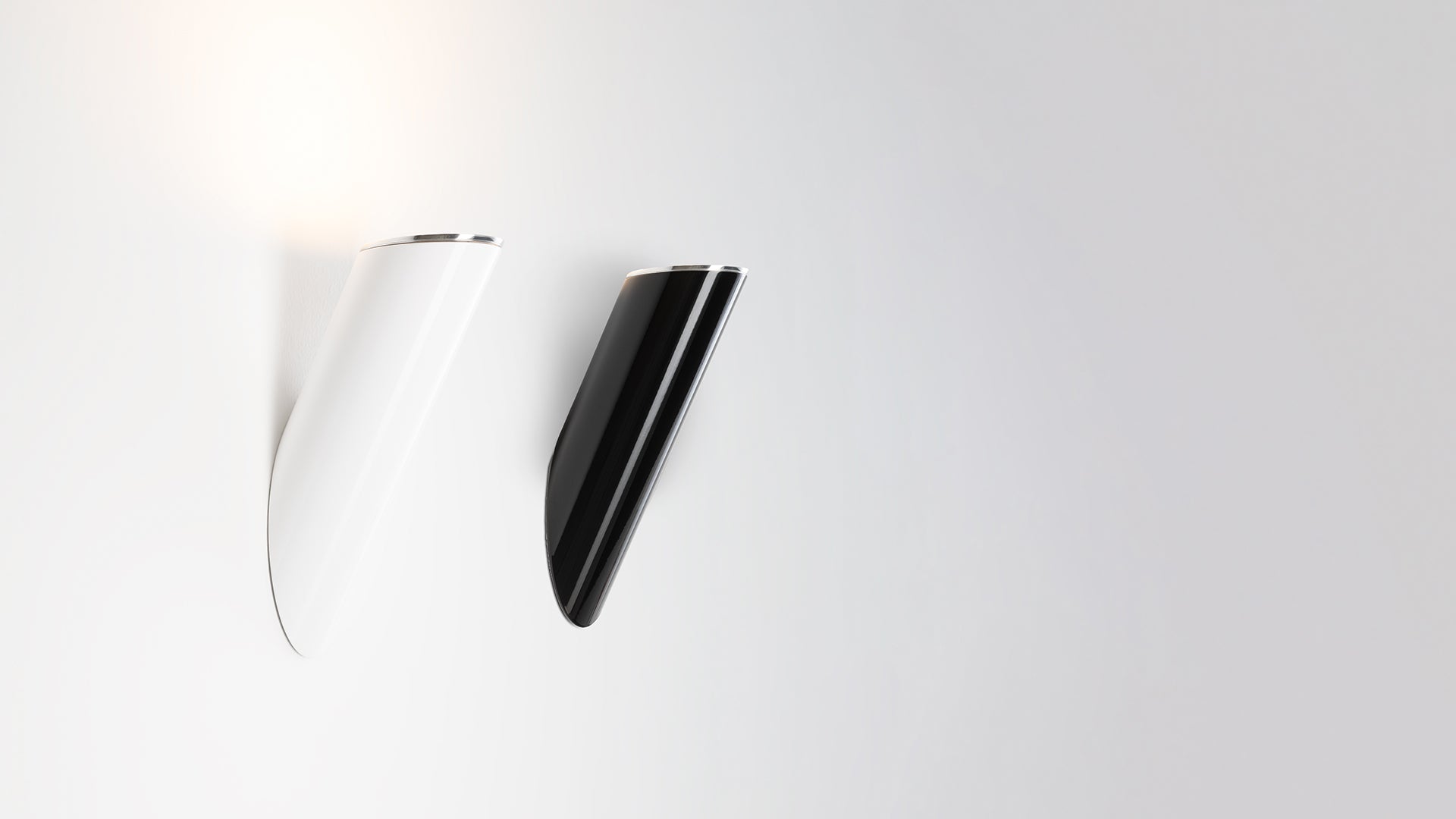 LLIO Black Wall Lamp