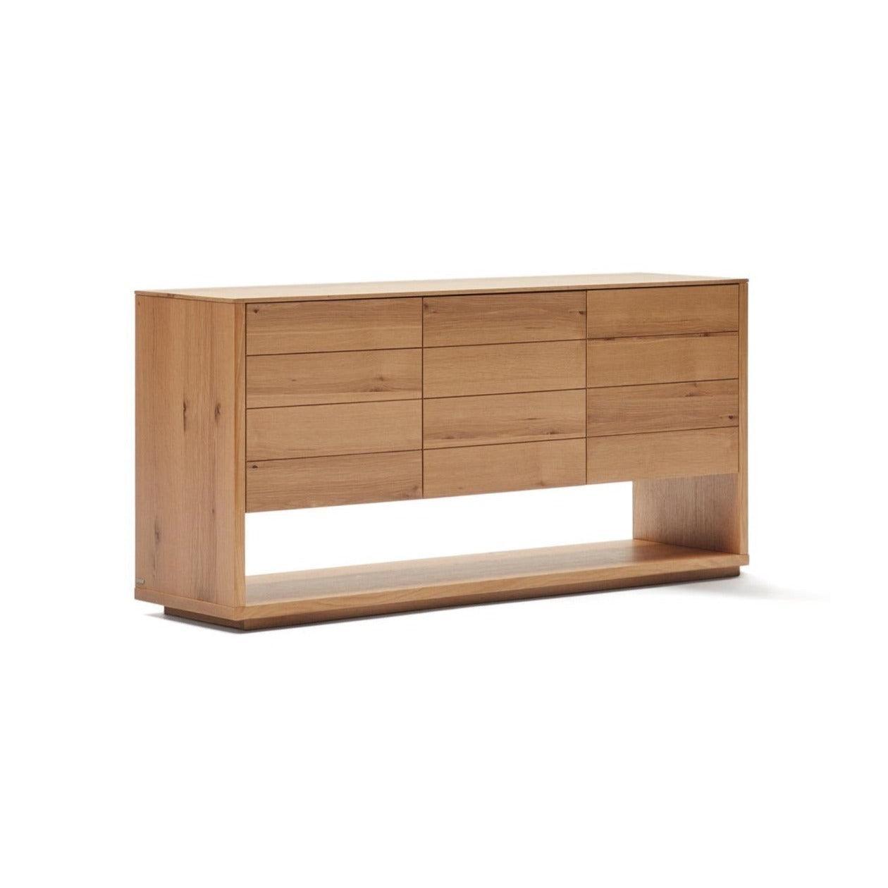 Komoda 3-drzwiowa ALGUEMA fornir dębowy La Forma Eye on Design