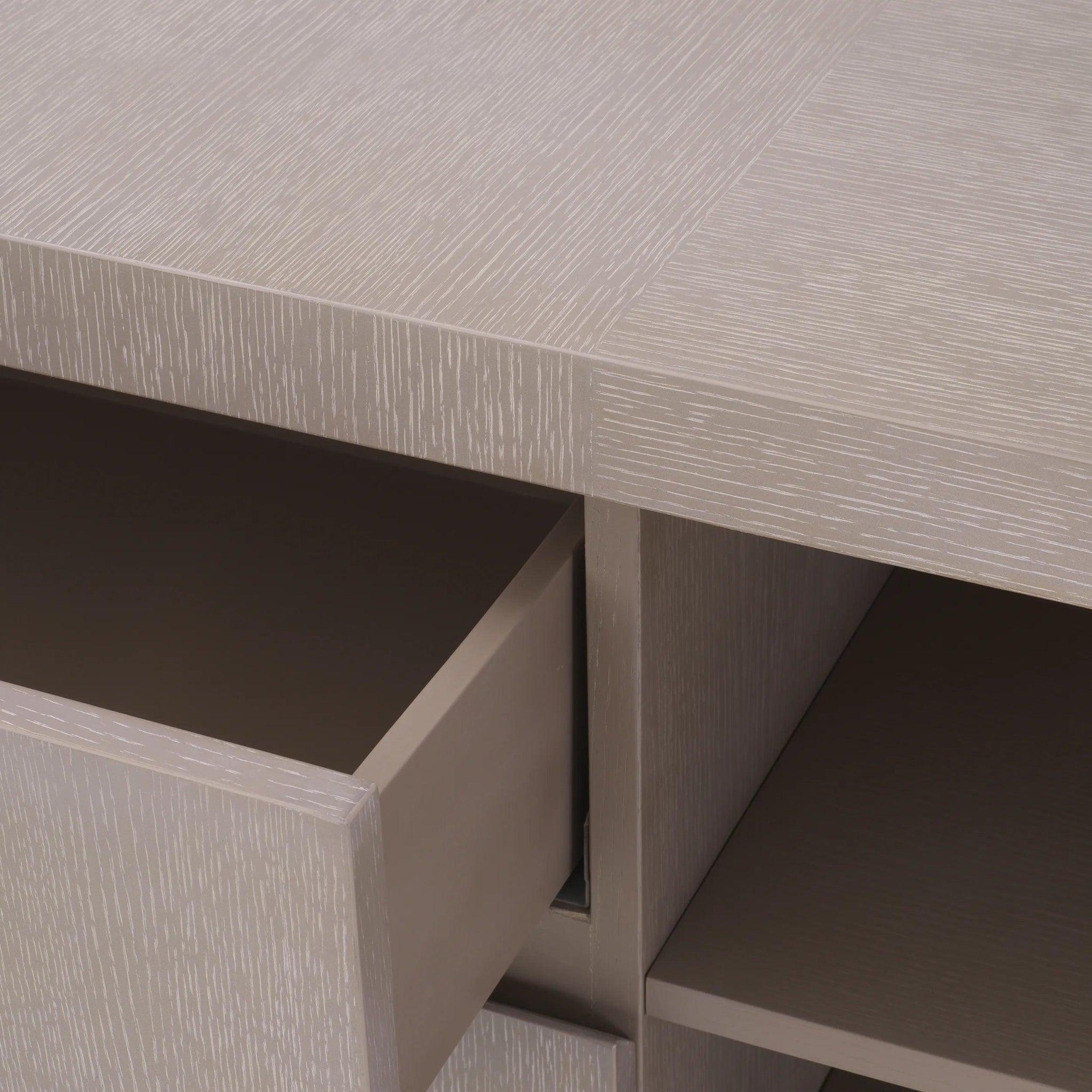 Komoda CROSBY szary fornir dębowy Eichholtz Eye on Design