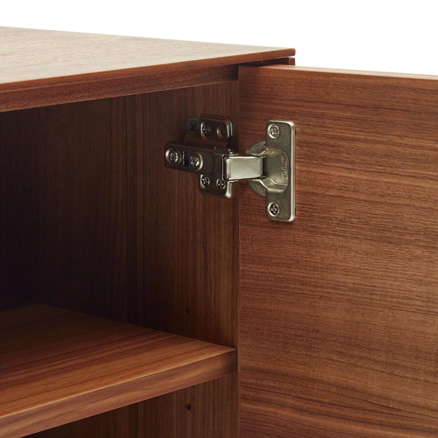 Komoda niska 2-drzwiowa VEDRANA fornir orzechowy La Forma Eye on Design