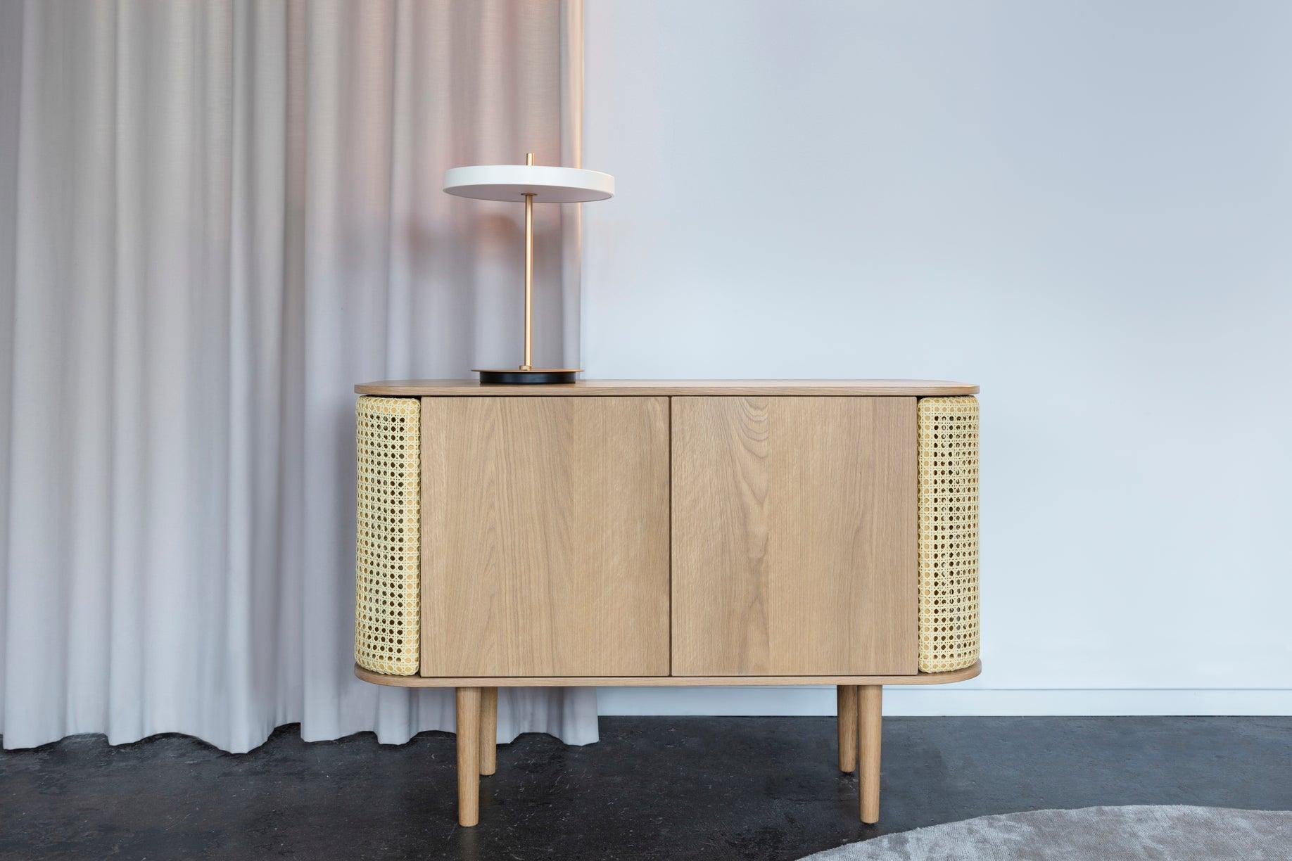 Komoda TREASURES rattan z dębem UMAGE Eye on Design