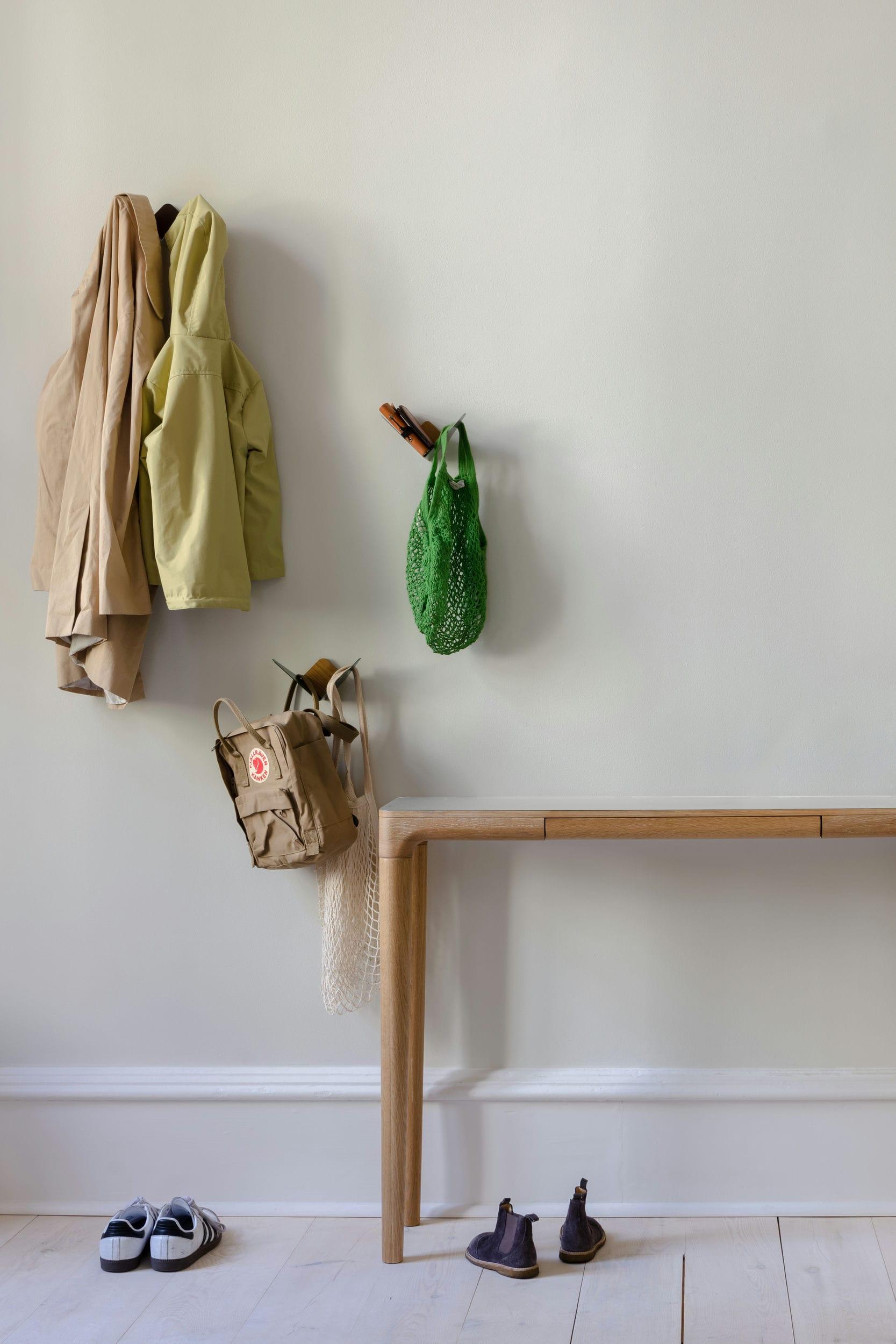 Konsola HEART'N'SOUL dębowy z oliwkowym blatem UMAGE Eye on Design