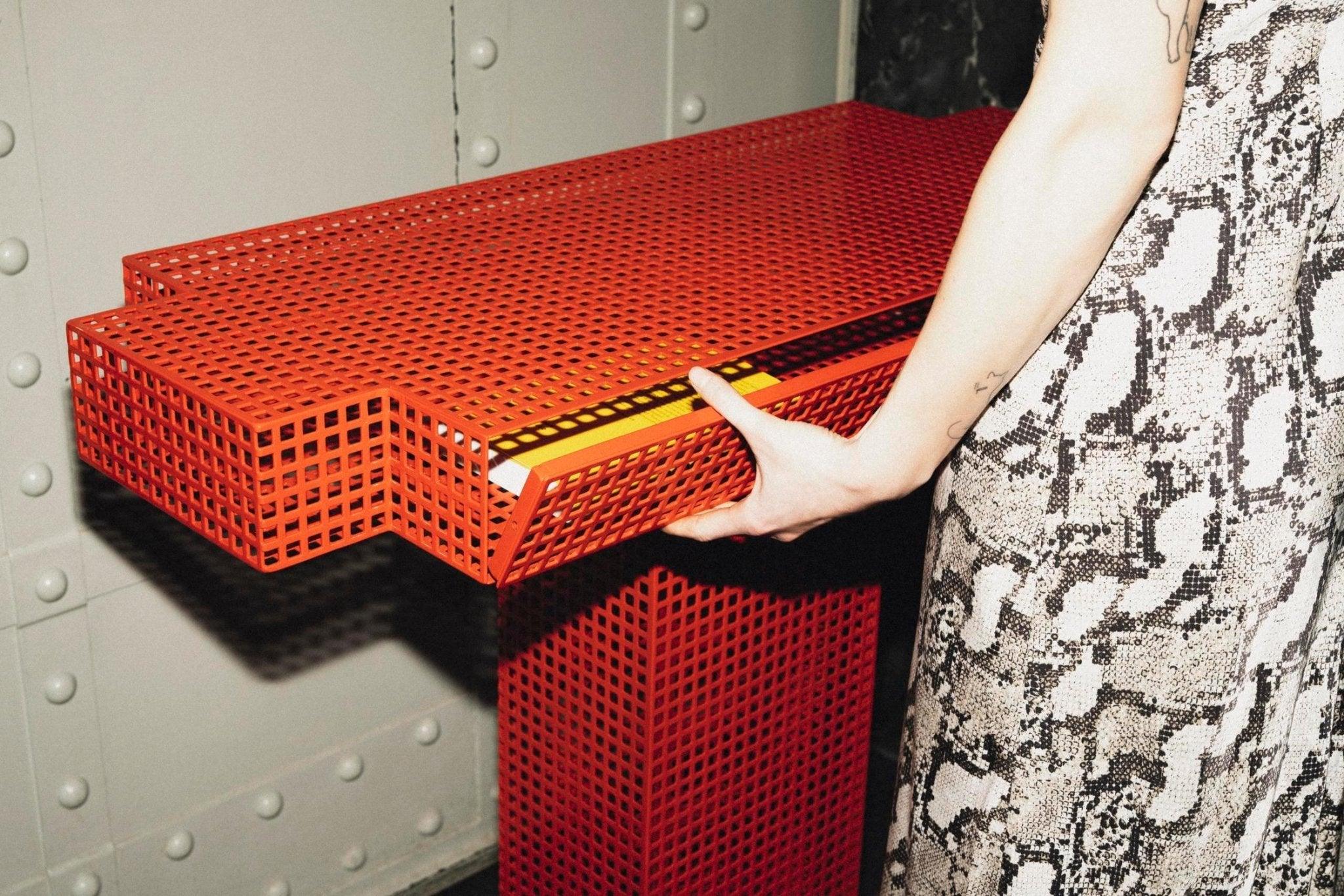 Konsola METROPOLIS stalowy Mati Sipiora Eye on Design